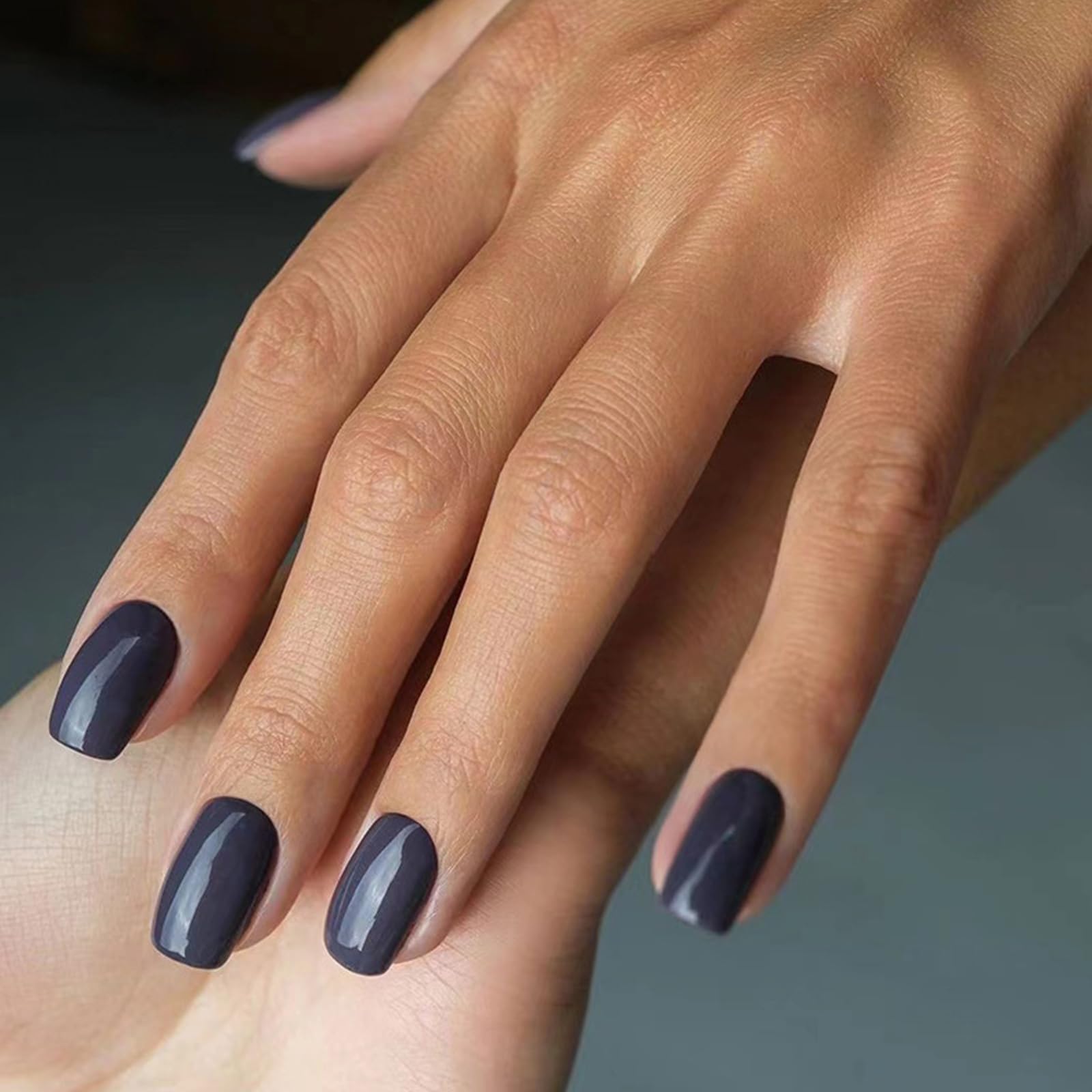 Ceboic 24 Piezas Uñas Postizas Cuadradas Cortas Francesas Press on Nails Cobertura Completa Uñas Artificiales Acrílico Natural Uñas Falsas para Mujeres y Niñas Salón de Uñas DIY (Azul Marino)