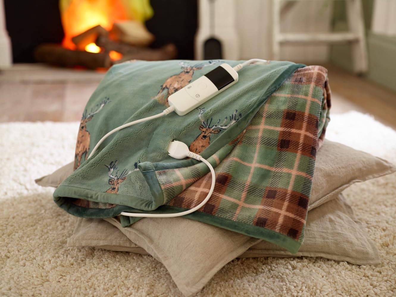 Deyongs Heated Throw - 140 x 180cm - Stag and Check Design