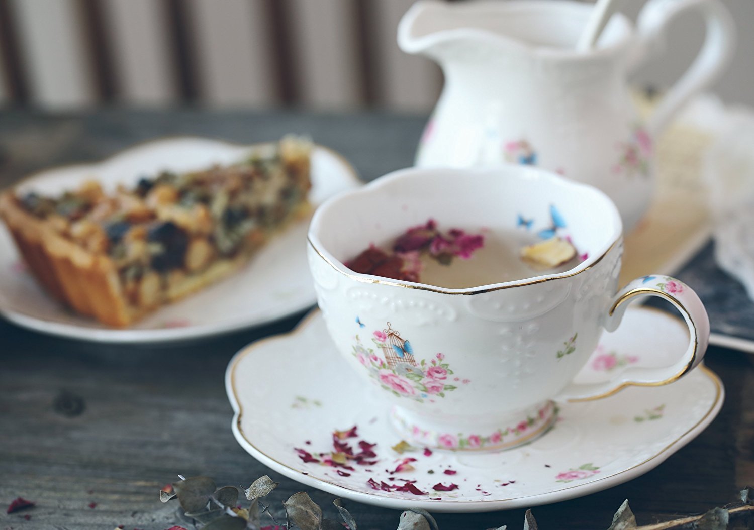 Tee-Set aus Knochenporzellan mit Blumenmuster, für 2 Personen, inklusive Teekanne, Tassen und Untertassen, Stövchen und Teesieb, elegantes Kaffee- und Teeservice, für Teeliebhaber