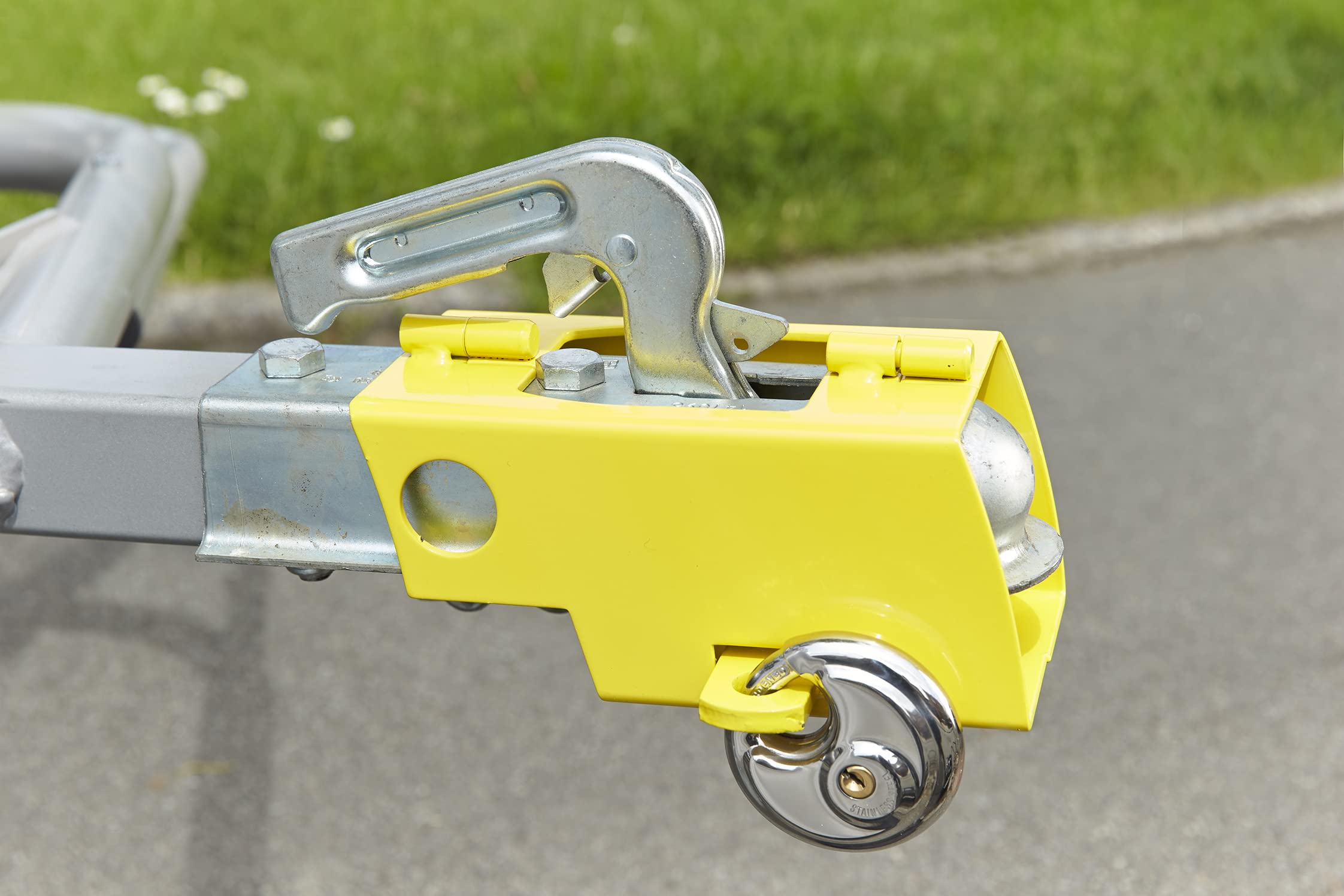 Image secondaire de Antivol Universel pour Tête d'Attelage Jaune - Mottez