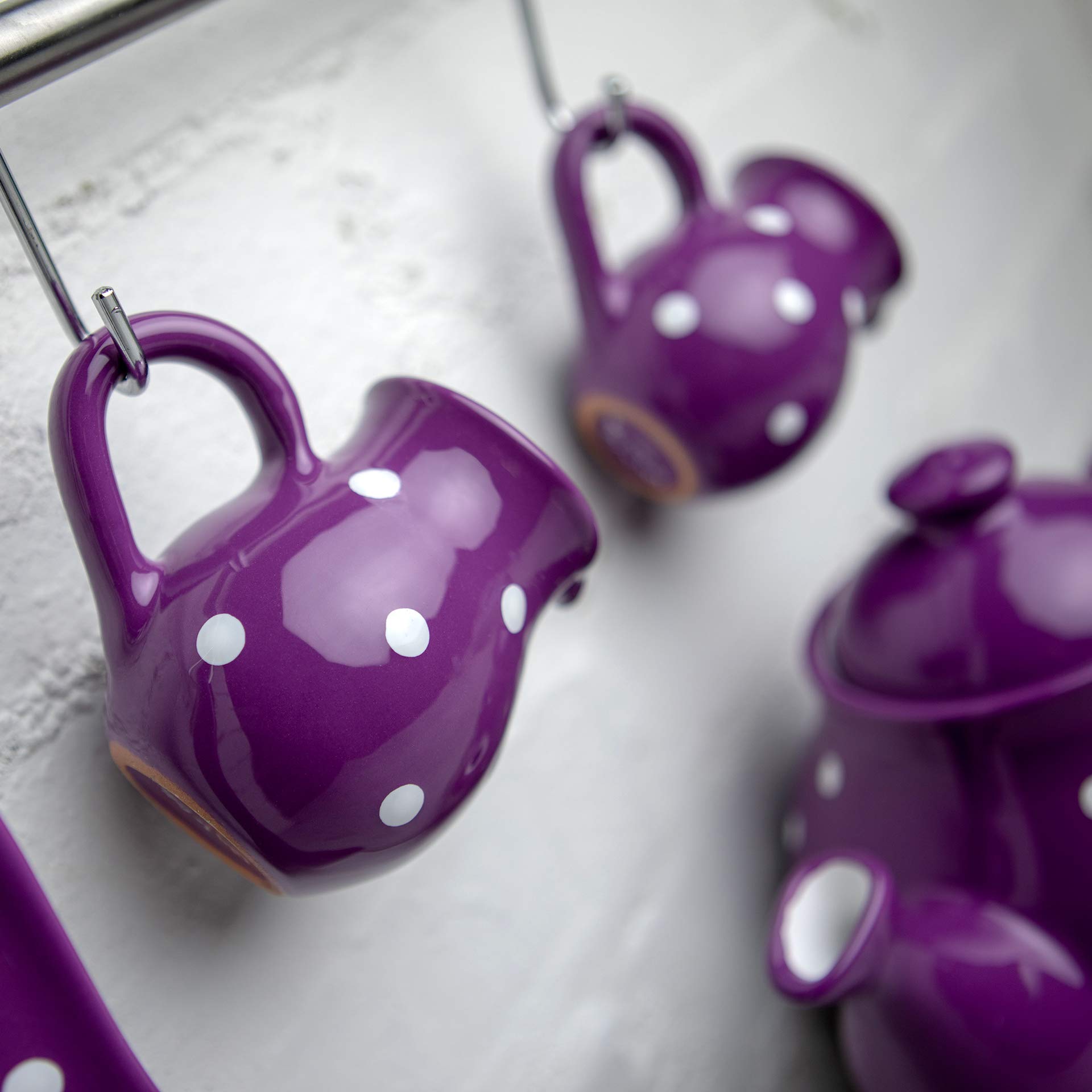 City to Cottage® Bricco del Latte Piccolo da 150ml | Lattiera in Fantasia a Pois Viola e Bianco | Realizzato e Dipinto a Mano in Ceramica