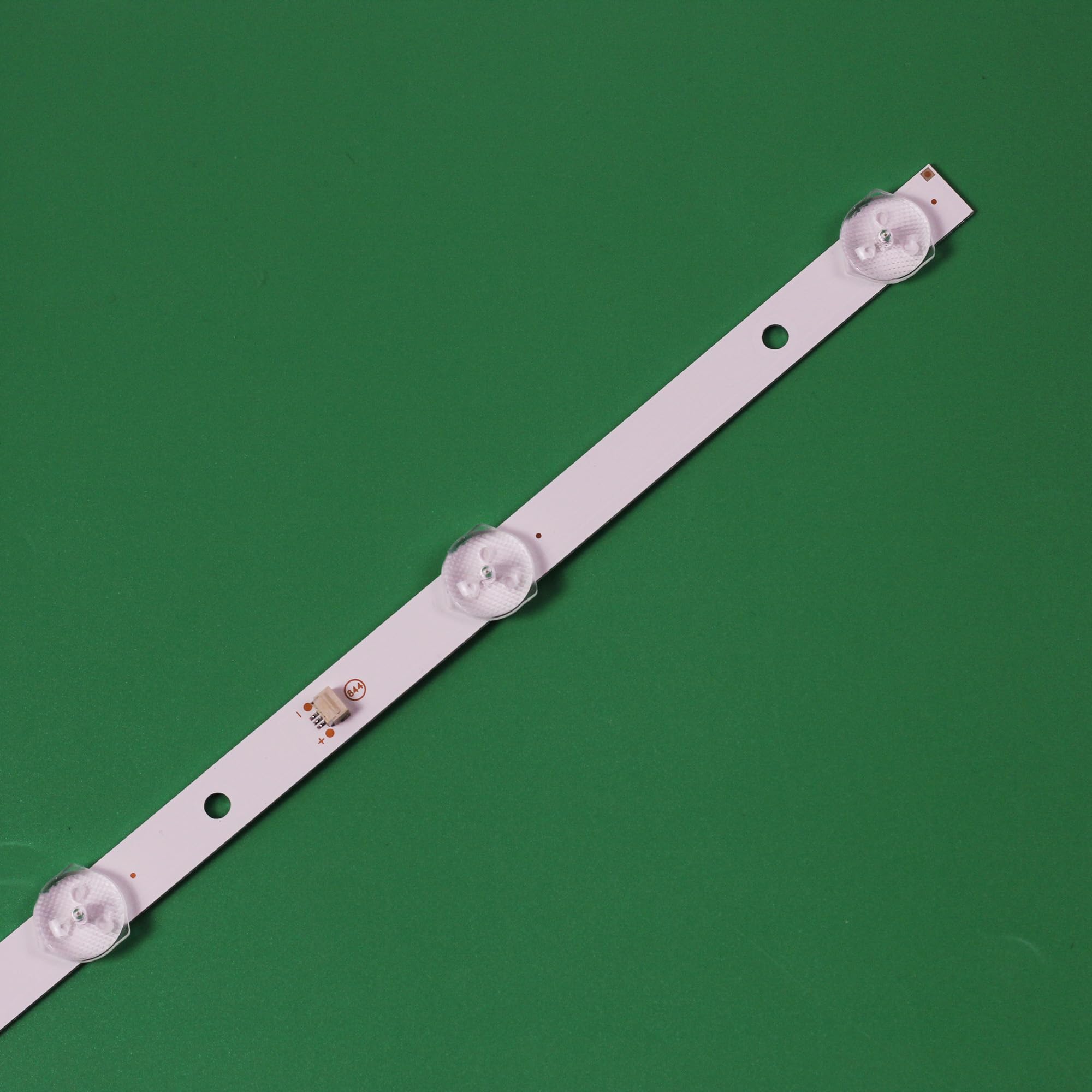 Bandes LED rétroéclairées pour TV SW-LED32R301BT2 32LED06T2P CC02320D570V12 320L 32E9 7S1P 2X7 1210 H32D8000Q H32E8000Q H32D7000