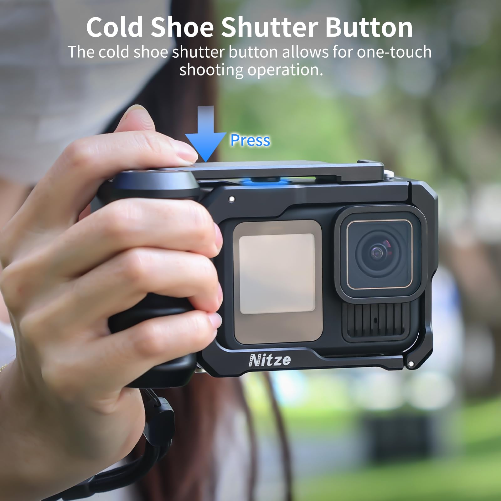 Nitze Gabbia Grip Kit per GoPro HERO13/12/11/10/9 Black, Cage Hero 13 con Impugnatura Laterale, Cold Shoe Shutter Button, Foro di Posizionamento da 1/4" per Treppiede, LED Light - T-GP03B