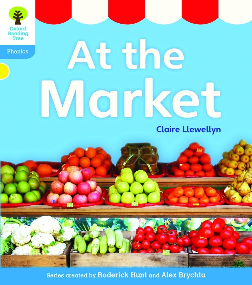 Oxford Reading Tree: Level 3: Floppy's Phonics Non-Fiction: At the Market (Floppy's Phonics - New Edition 2011) Paperback – 6 Jan. 2011