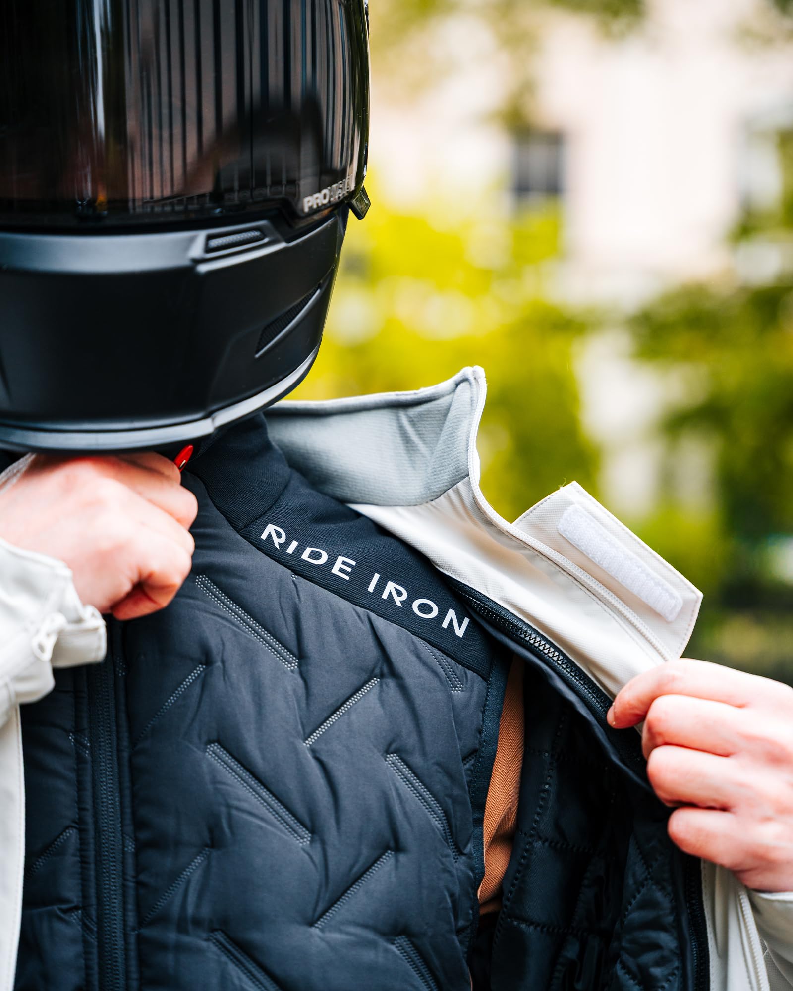 RIDEIRON Gilet Riscaldato Uomo | USB (Power Bank Escluso) | Nano-Film Carbonio | 3-Zone Calore (Petto/Schiena) | Lavabile | Moto & Outdoor