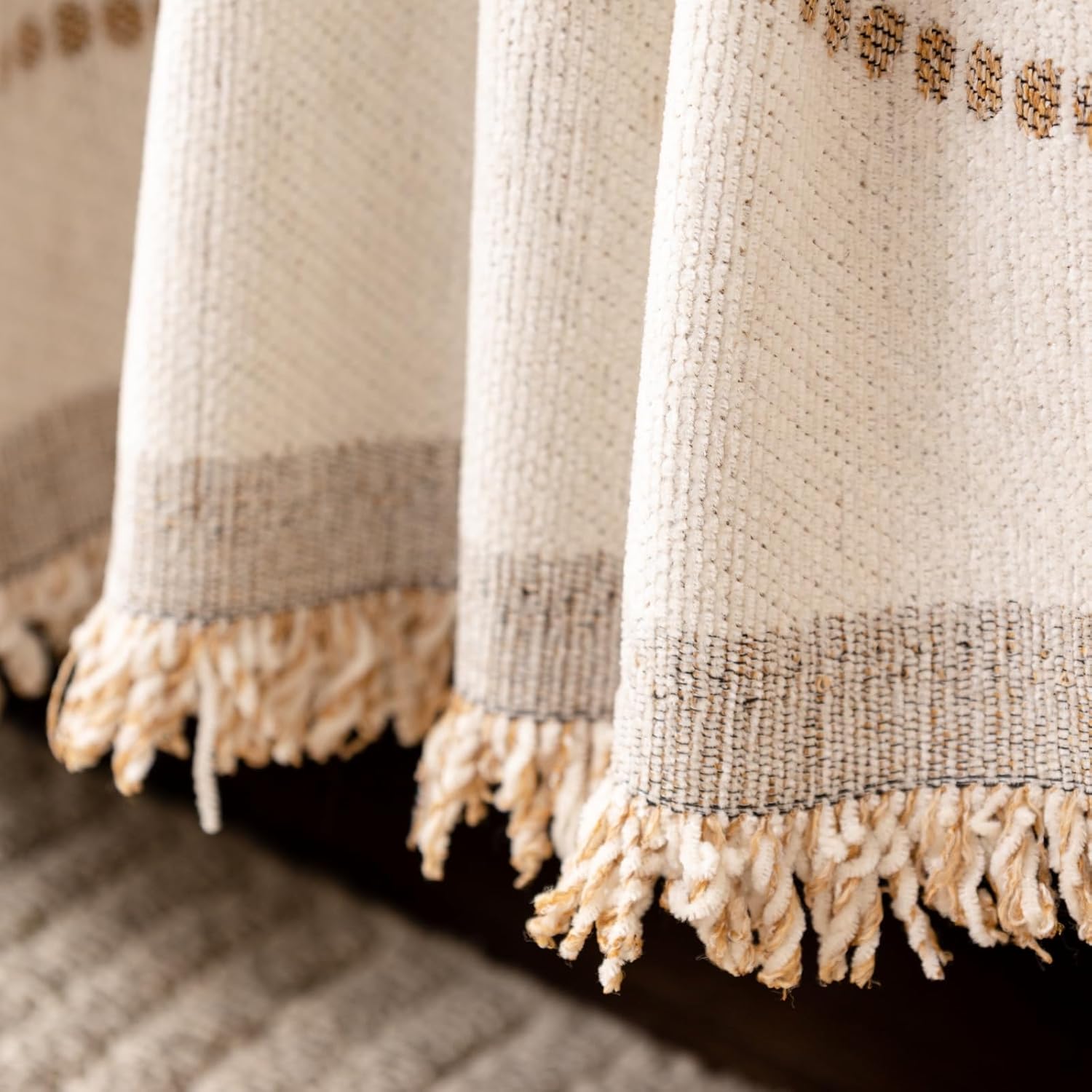 French Country Couch Cover for 3 Cushion Sofa, Chinoiserie Reversible Couch Cover Sectional L Shape, Farmhouse Beige Home Decor Chenille Non Slip Washable Large Couch Protector for Dogs 71"x118"