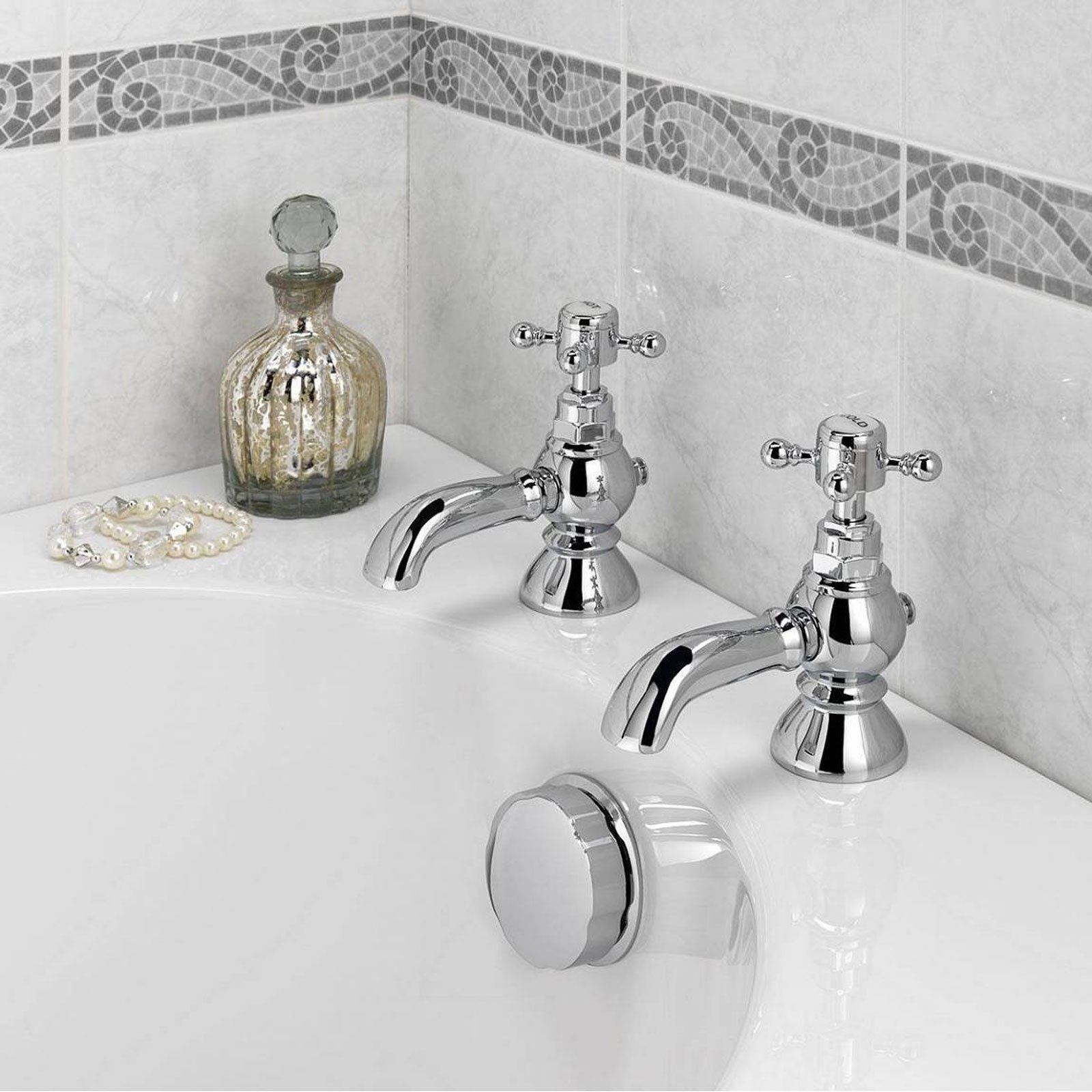 Churchill Bathroom Bath Hot And Cold Twin Taps 5060574219432