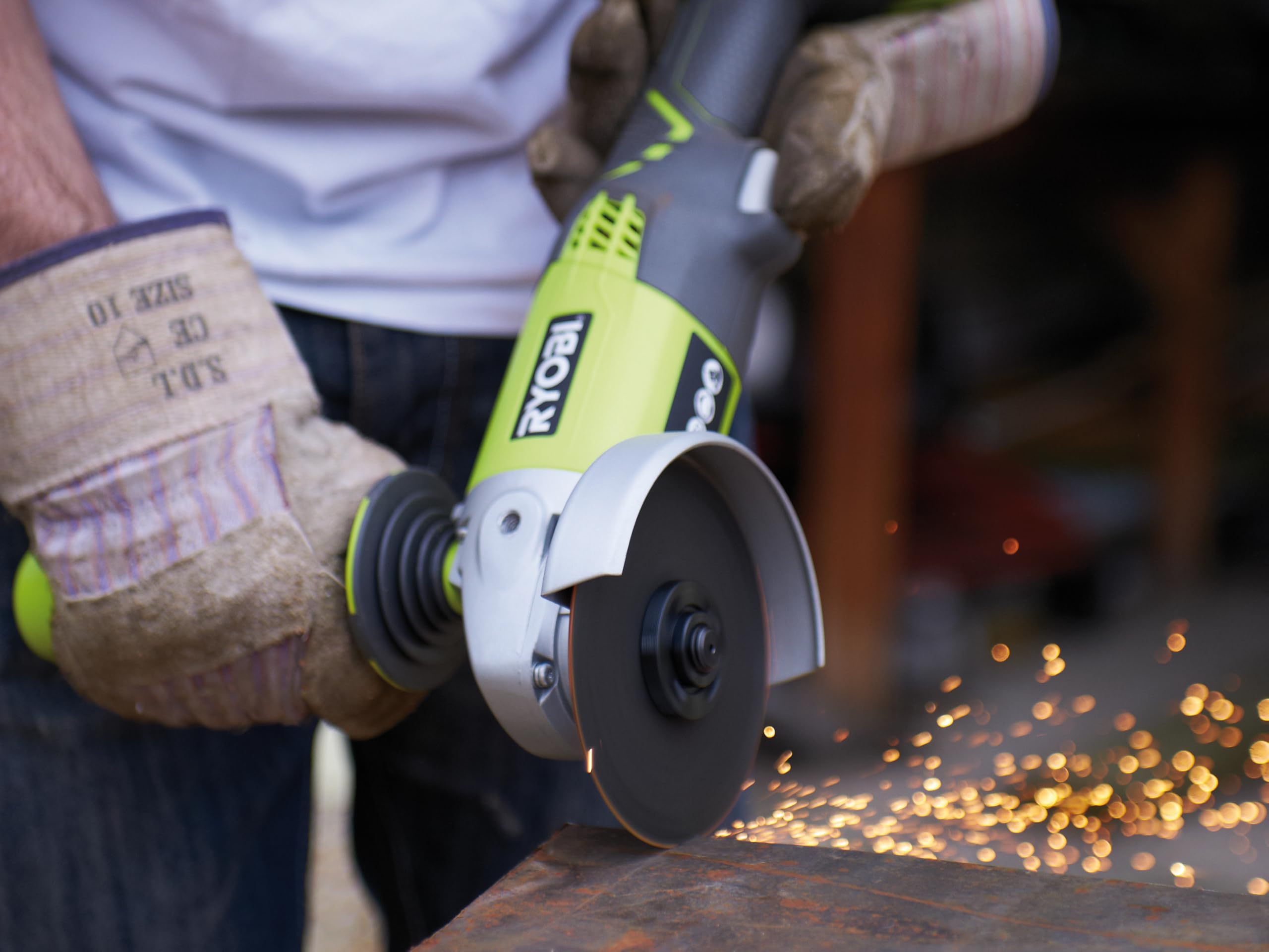 RYOBI - Amoladora Angular Eléctrica Sin Cable 18V ONE+ Ø115mm - Usos en Metal, Piedra, Bloque de Hormigón, Cemento y Mármol - Buena Autonomía - Se Entrega con Accesorios - R18AG-0