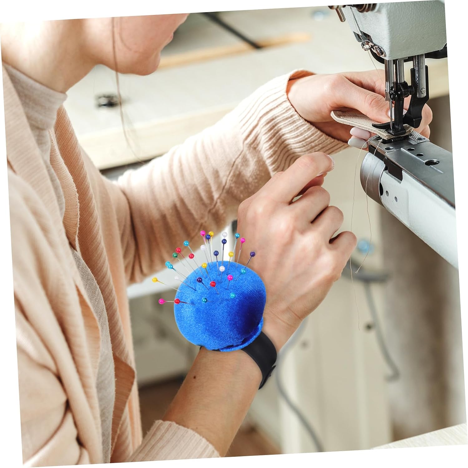 AKOOSY Adjustable Wrist Pin Cushion for Sewing Wearable Needle Holder Bracelet Elastic Strap Portable Pincushion for Quilting and Embroidery Supplies