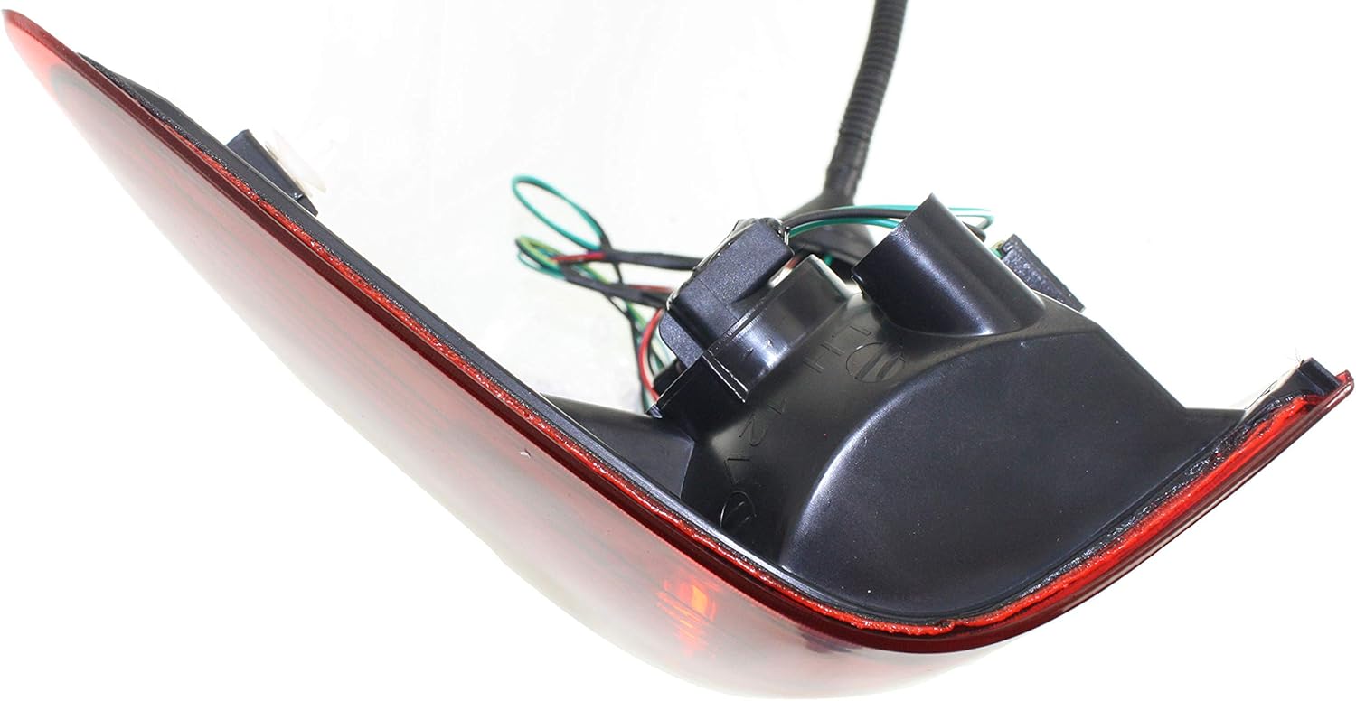 Evan Fischer Driver Side Tail Light Compatible with 2004-2015 Nissan Titan - NI2800161