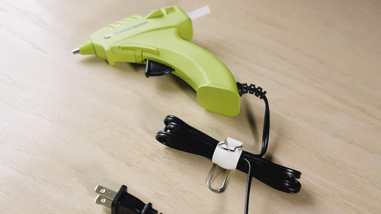 Reusable Garden & Cable Clips – Indoor/Outdoor Clamp Holders for Plants, Cords, Wires, String Lights, Trellis & Décor, Multi-Size 24 Green Pack (8 Small, 8 Medium, 8 Large)