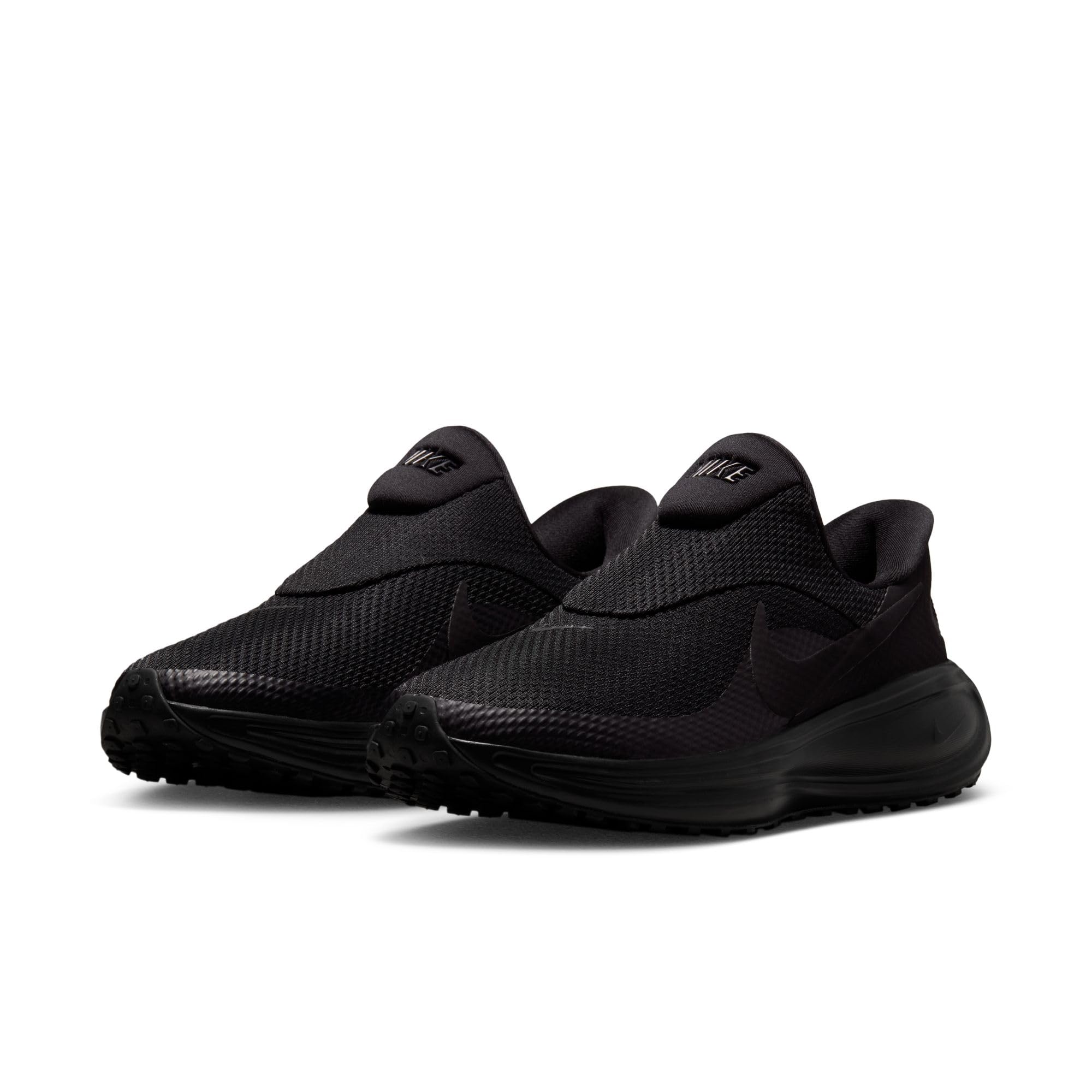 Nike Damen Revolution 8 EasyonStraßen-Laufschuh