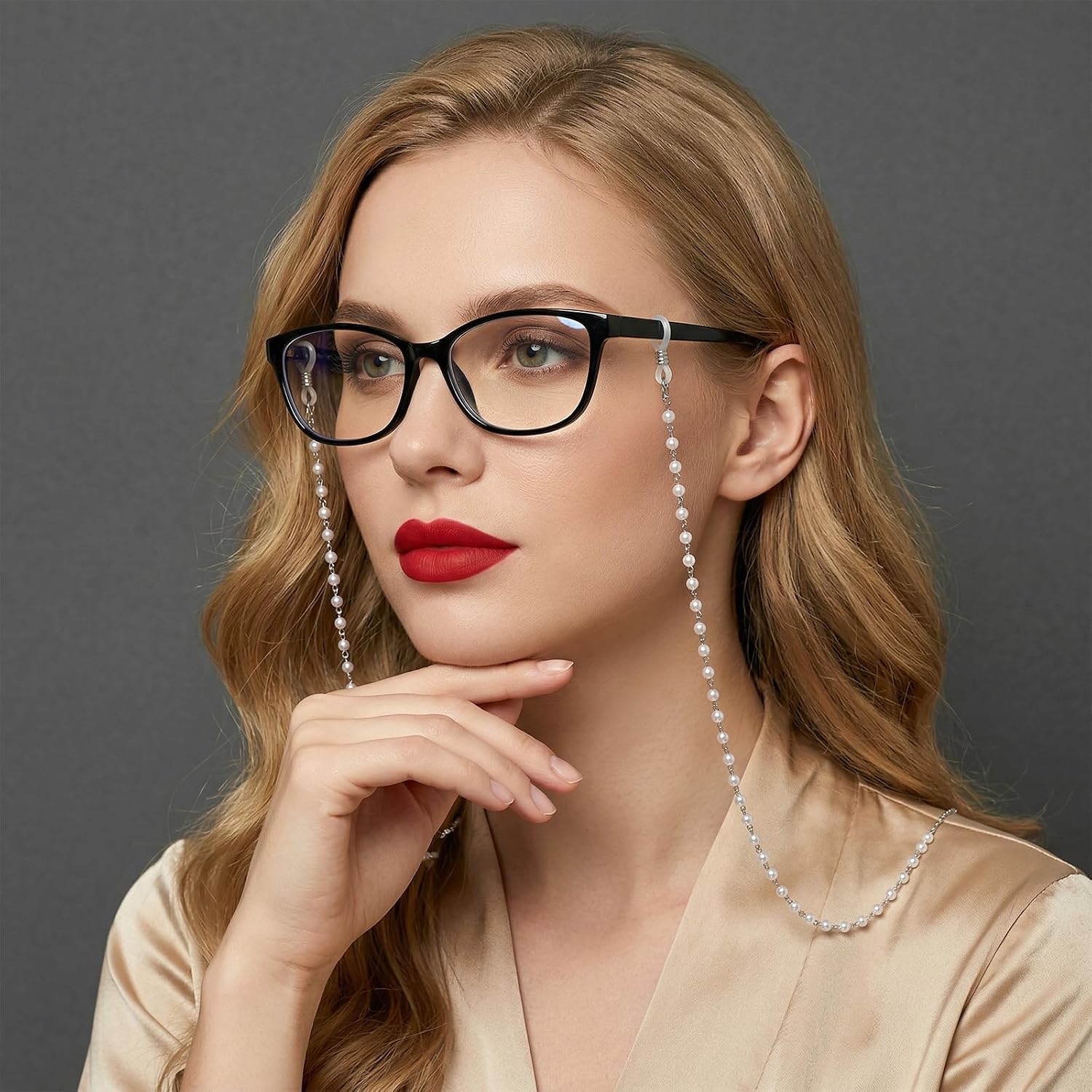 Amaxiu 4 Pcs Eyeglass Chains for Women, Pearl Glasses Chain for Women Eyeglass Face Mask Chains Adjustable Anti-Slip Beaded Eyeglass Straps Lanyard for Reading Sunglasses