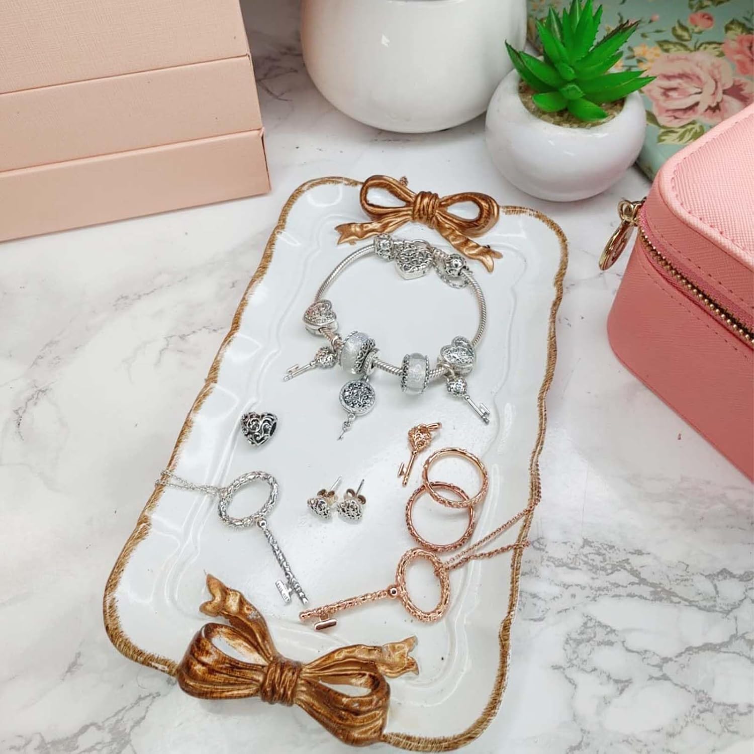 Cayway Vintage Decorative Tray, Vintage Resin Tray, Bow-Knot Resin Dish Plate for Towel Tray, Fruit Trays Rings Bracelets Earrings Holder (Green and Pink, 19.5 * 11.5cm[Rectangle]) image 3