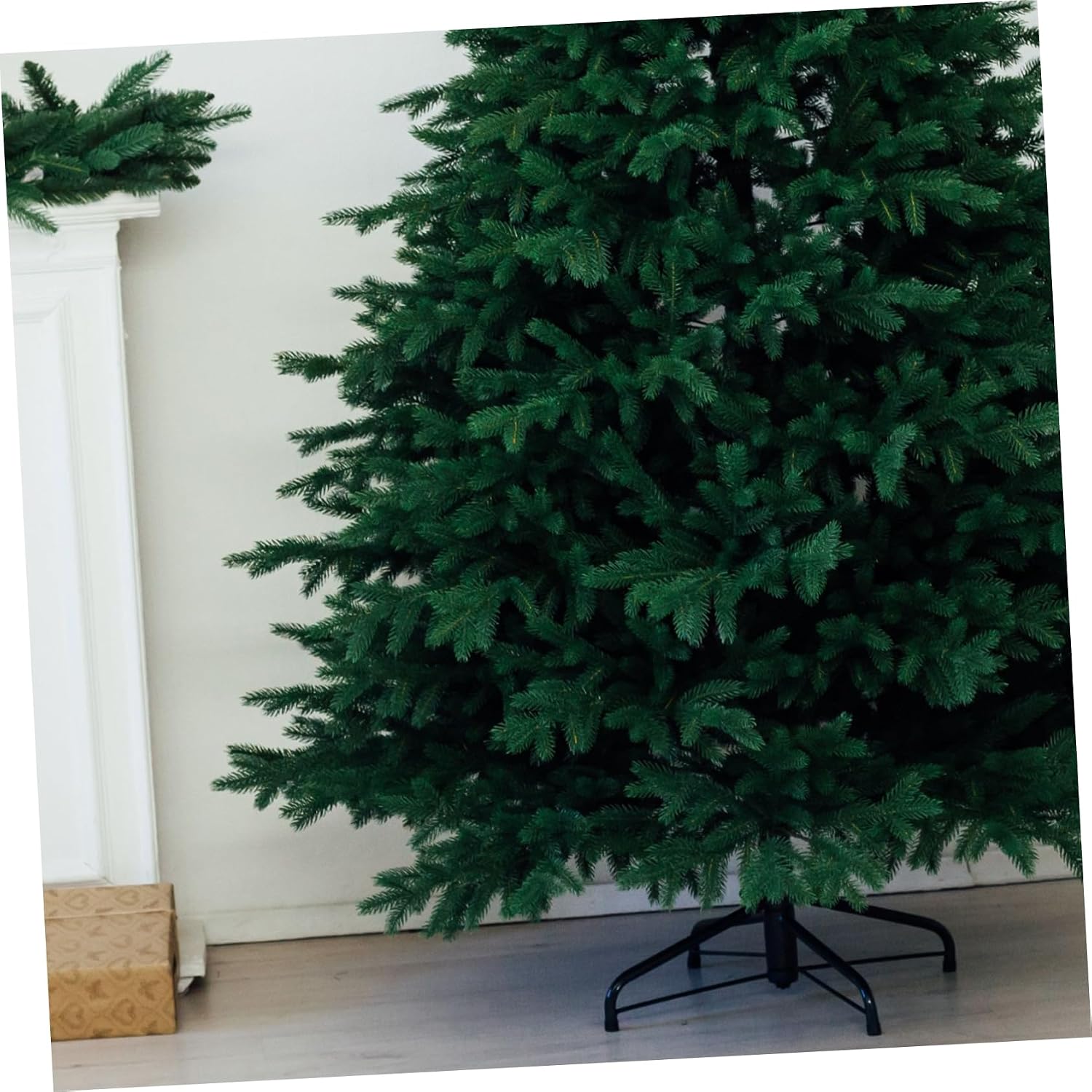 Xmas Tree Holder Stand Metal Paint Bracket Simple Design for Christmas Tree Arrangement
