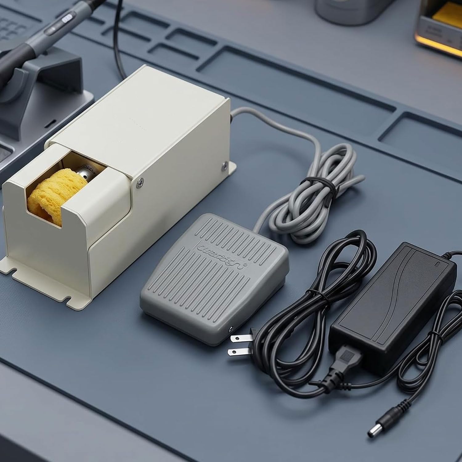 Elektrischer Lötkolbenspitzenreiniger, Lötspitzen-Dosierung 0,6 ~ 2,0 mm, automatische Lötmaschine, mit Schwammbürste & Lötabfallkasten & Fußschalter, Lötspitzenreiniger-Einheit, für Schweißarbeiten