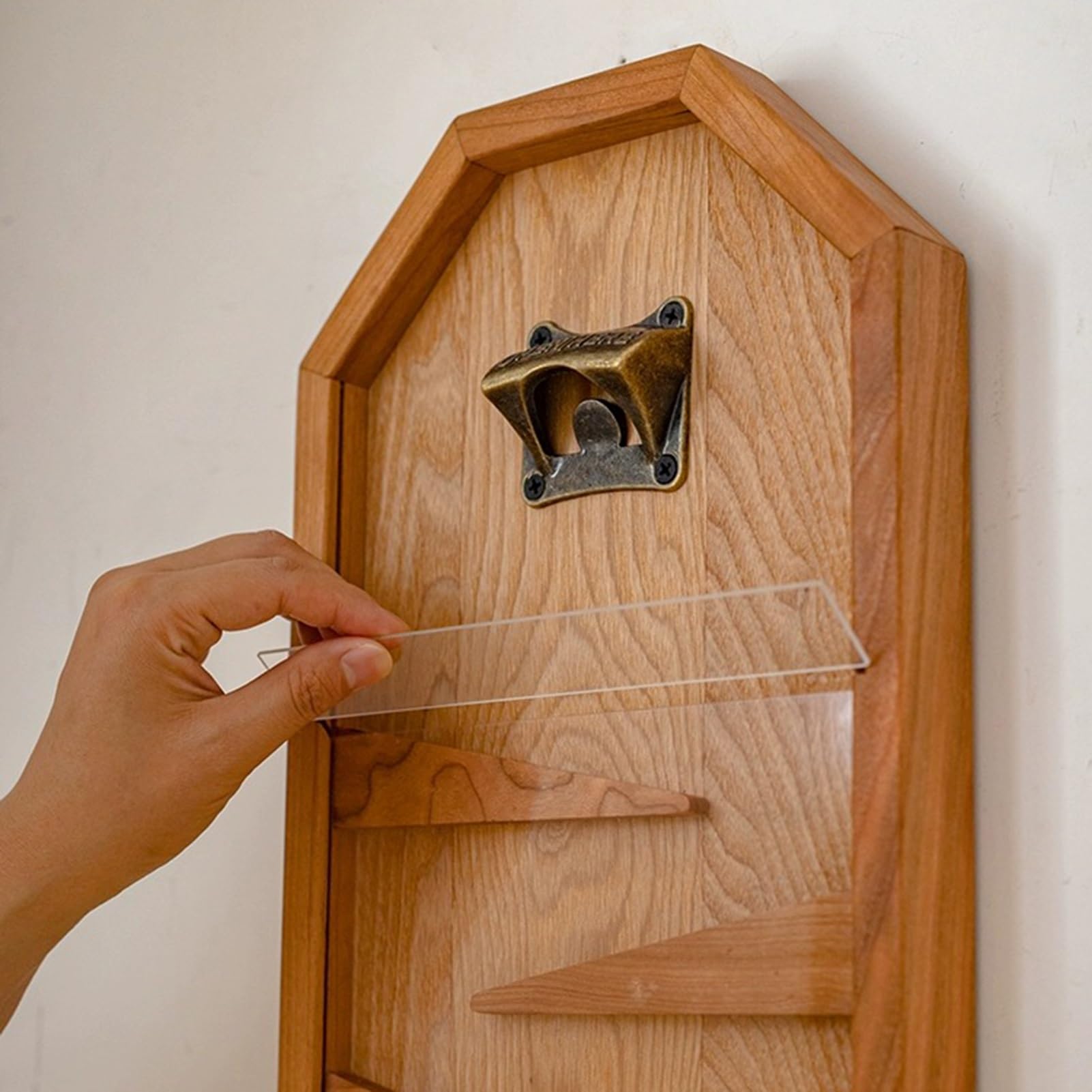 Abridor de botellas de cerveza montado en la pared, de madera rústica, atrapador de tapas de cerveza y refrescos, ideal para los amantes de la cerveza, regalos únicos de inauguración de la casa, ideal