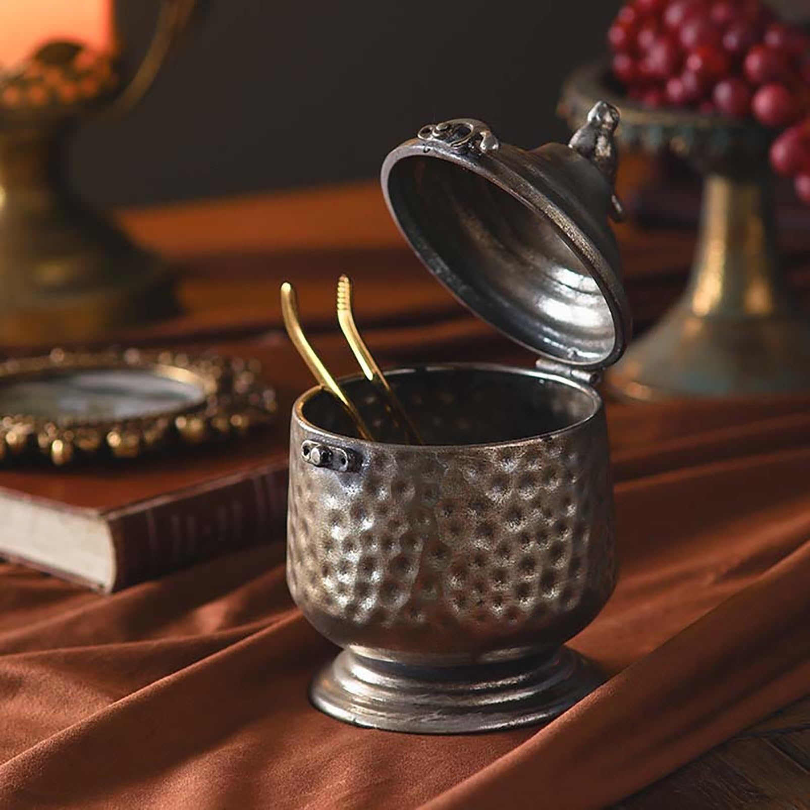 Ozdobny Pojemnik Do Przechowywania Z Pokrywką – Metalowy Pojemnik W Stylu Vintage Do Dekoracji Stołu; Rustykalna Puszka Przechowywania Domu, Na Stolik Kawowy, Łazienki I Na Półkę(L)