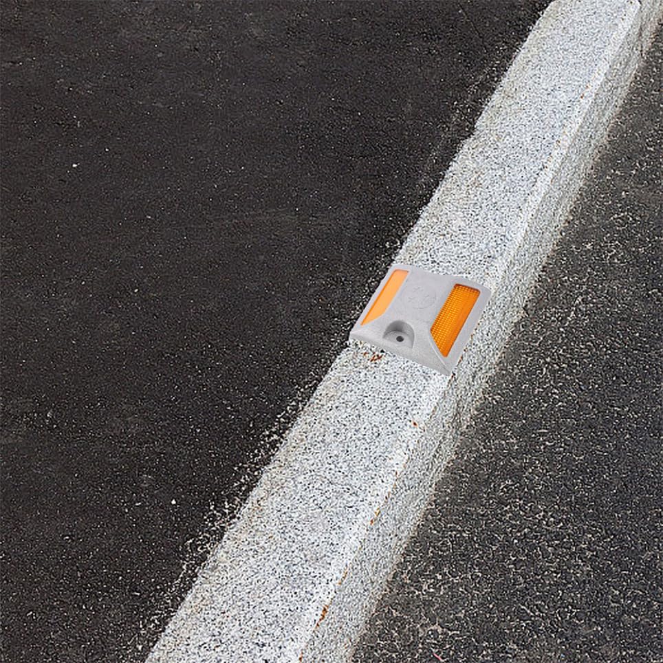 Ciieeo Tacchetti Riflettenti Stradali 4 Pezzi 3.66X3.66X2.17In Segnaletica Di Sicurezza Notturna Per Delimitazione Strade E Prevenzione Incidenti Esterna Resistente