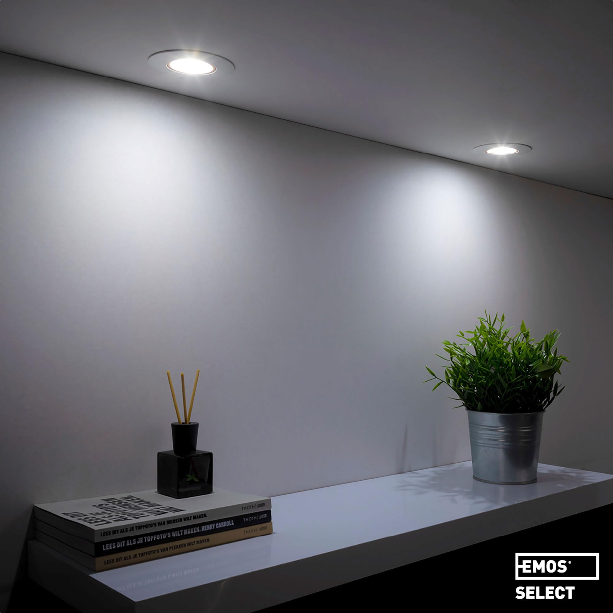 EMOS LED Einbaustrahler 230V, 5W / 450lm, 50° schwenkbar, kaltweiß 6500k (Tageslichtweiß) | Einbaustrahler Spot flach 68mm Lochmaß | Set mit 12 Stück LED Spots 230V, rund (Farbe weiß)