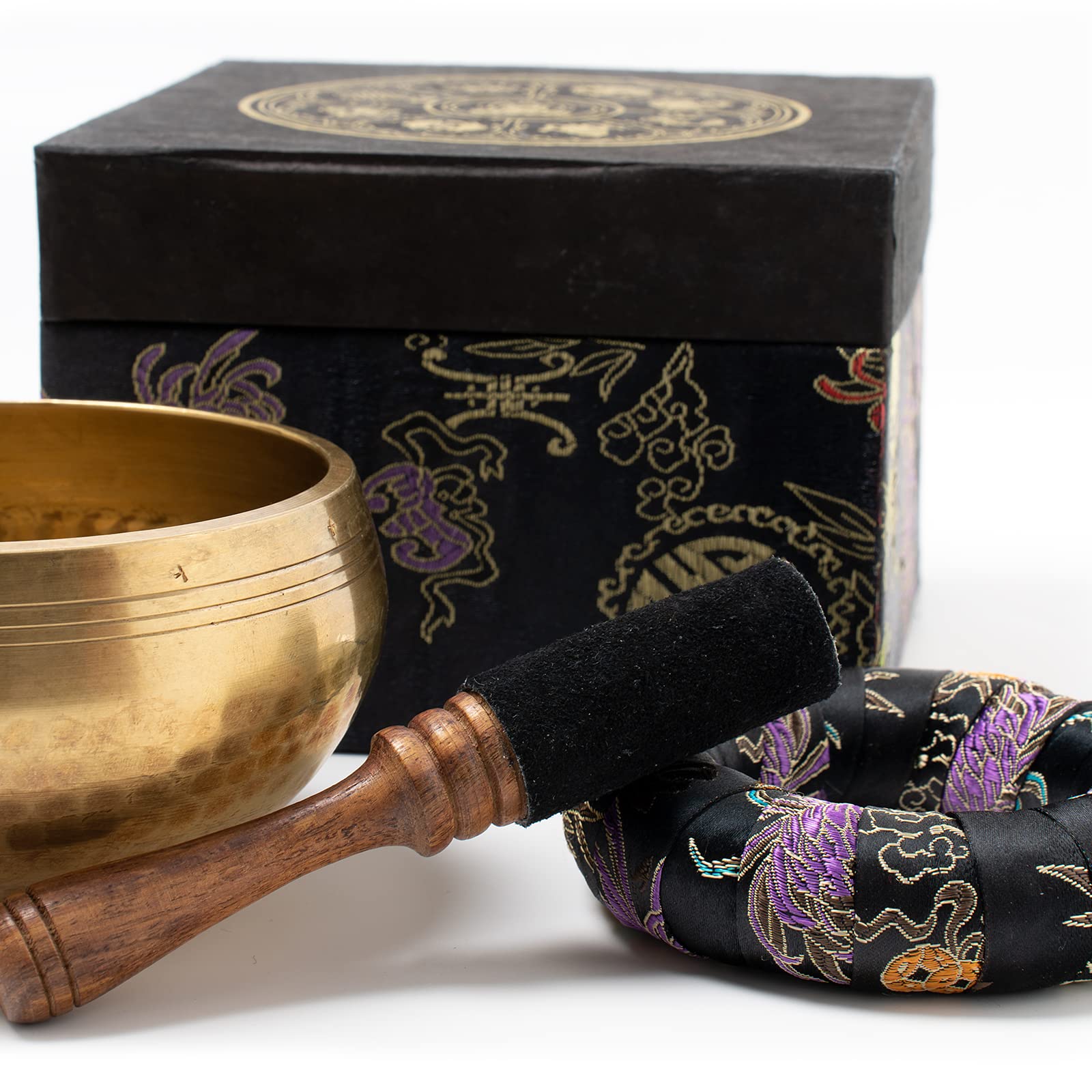 Gegossene Klangschale in Antik-Optik, ca. 300-350 g, Geschenk-Box | Handarbeit aus Nepal, für Meditation, Achtsamkeit & Yoga, inkl. Zubehör