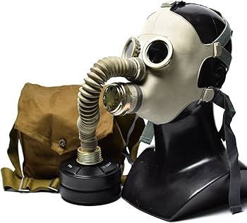 ガスマスク　防毒マスク　防塵マスク ミリタリーグッズ　軍人　現場作業 Amazon.co.jp: 【本物】ソ連製 ソビエト軍 ガスマスク 防毒マスクPDF-7