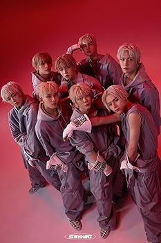 8turn 全員サイン入り STUNNING 3rdミニアルバム Amazon.com: 8TURN STUNNING 3rd Mini Album Standard Random