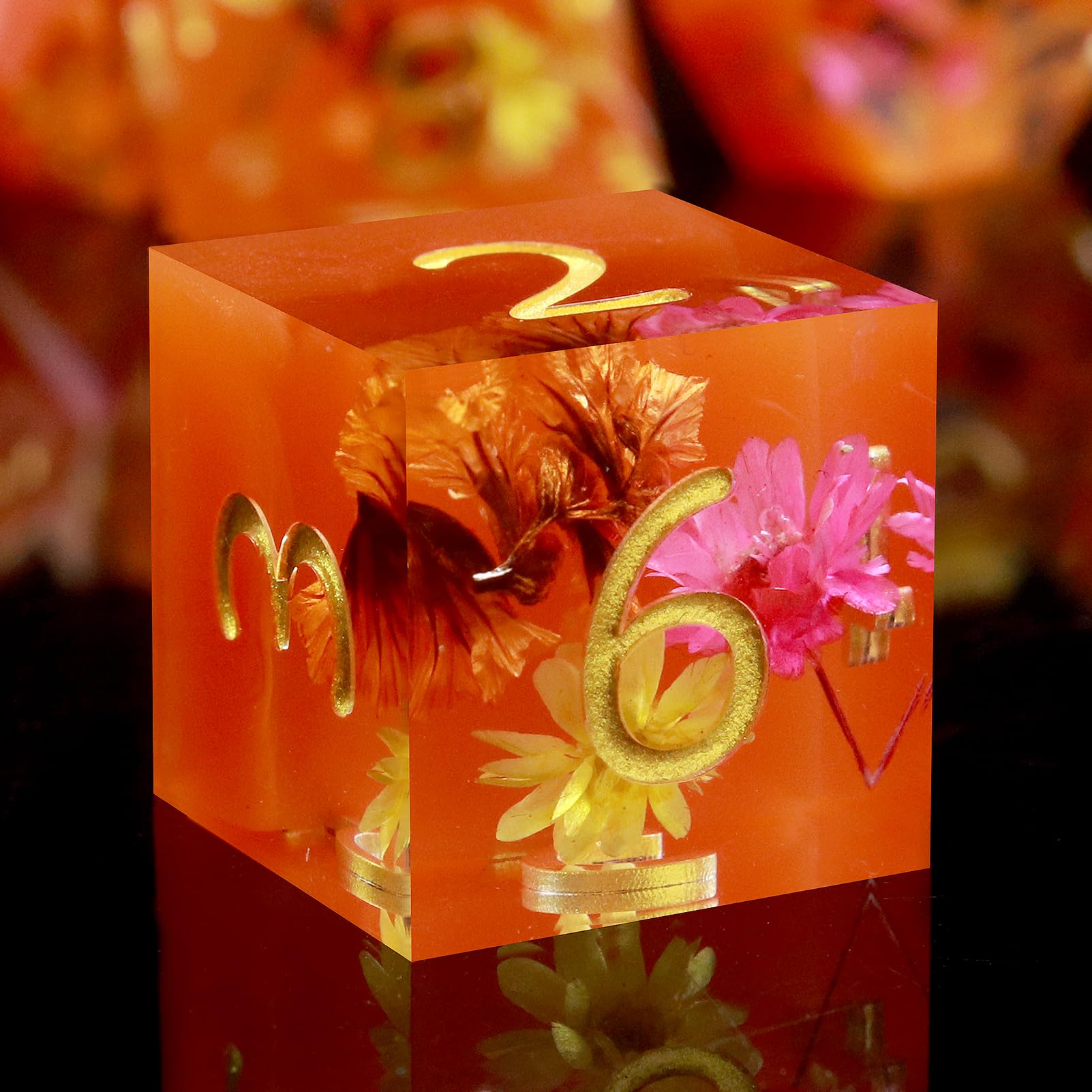 Haxtec Flower DND Dice Set Sharp Edge Resin Polyhedral Dice, Floral D&D Dice with Metal Case, Handmade Flower Inside Dice Set for Dungeons and Dragons