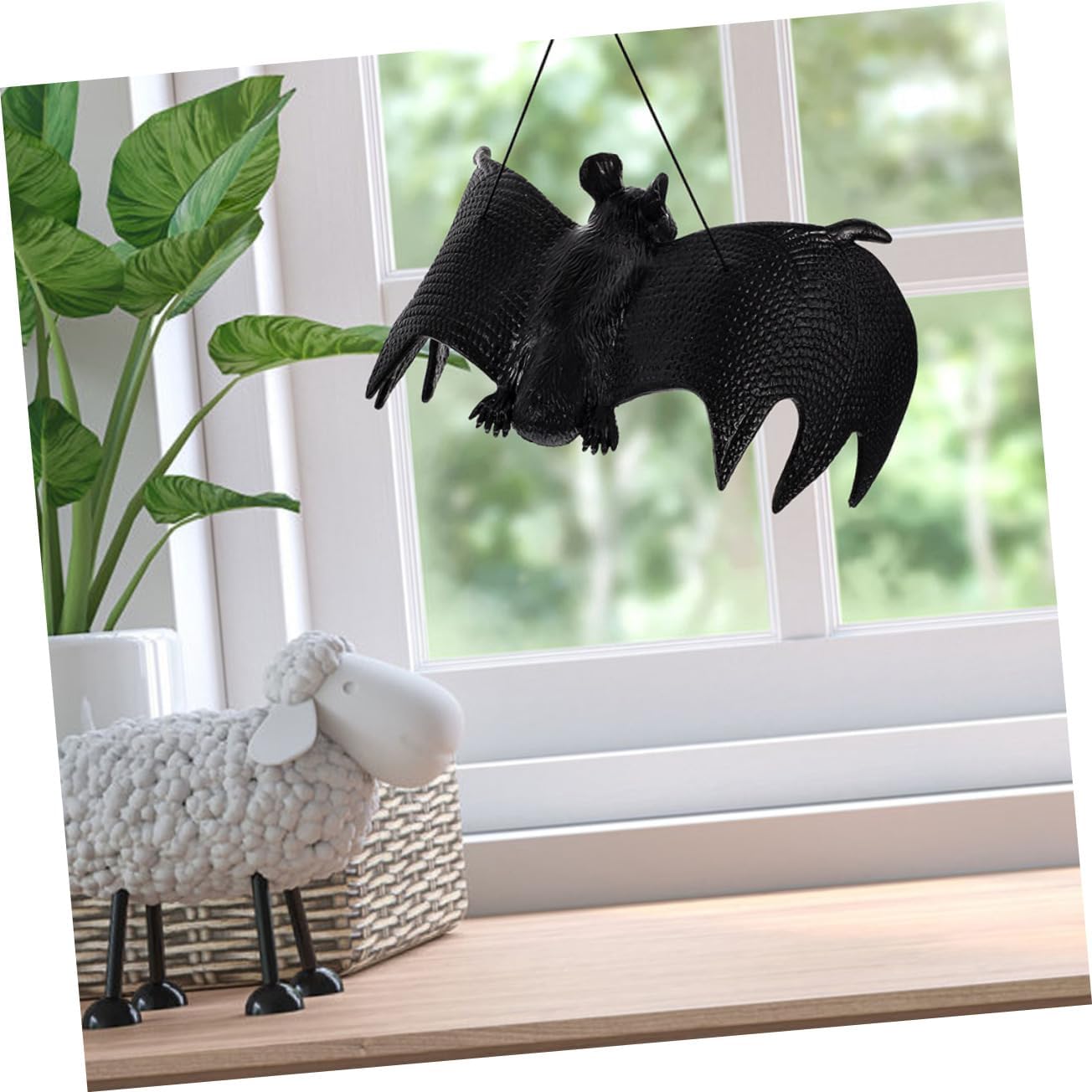 Garneck 10pcs Realistic Hanging Bat Decor Halloween Rubber Bat Pendants for Home Garden Party and Haunted House Decorations for Festive Atmosphere