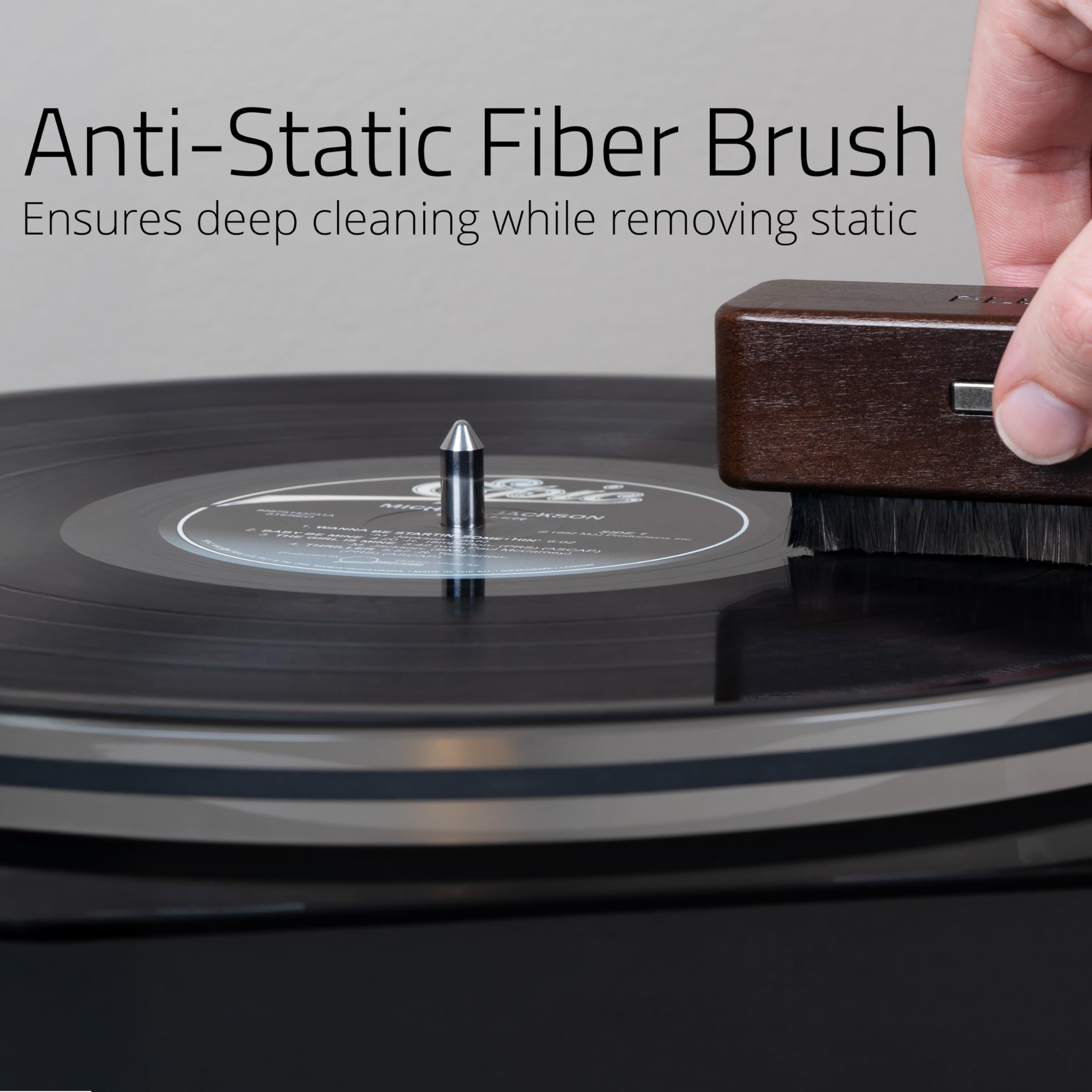 Fluance 3-in-1-Reinigungsset für Schallplatten und Stylus, mit antistatischer Kohlefaserbürste, Samtbürste, Stylusbürste – präzise Reinigung zur Wiederherstellung der Klangqualität (VB65)
