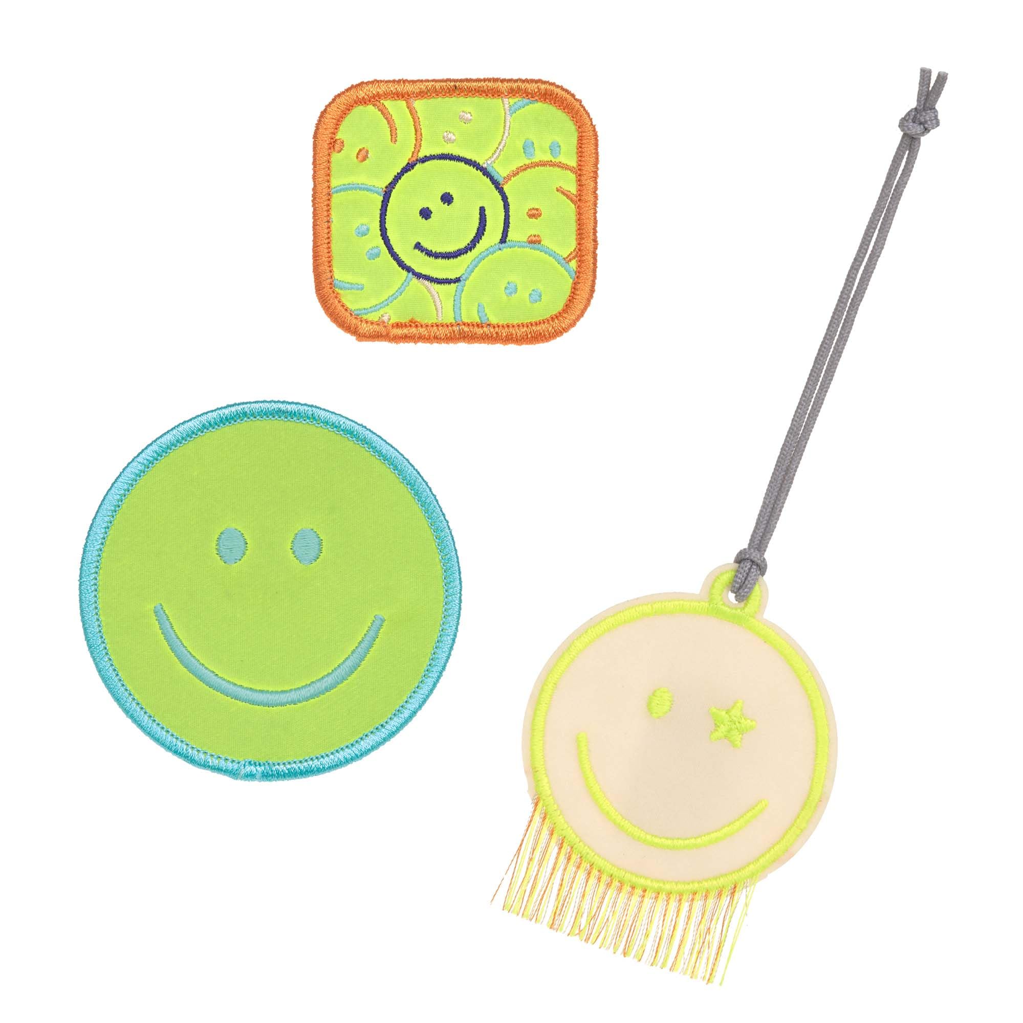 LÄSSIG Pendant and Patches Set (3 Pieces) with Press Stud/School Patches Set, Smile, Mittel, Patches