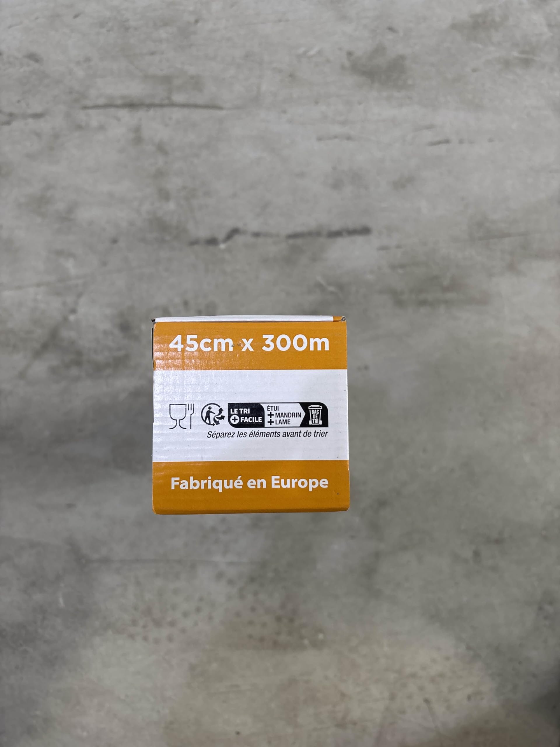 Pellicola in rotoli per alimenti, estensibile con taglio PRO - ZIP, imballaggio alimenti, protezione freschezza, cottura al microonde e congelatore, 45 cm x 300 m, 2 pezzi