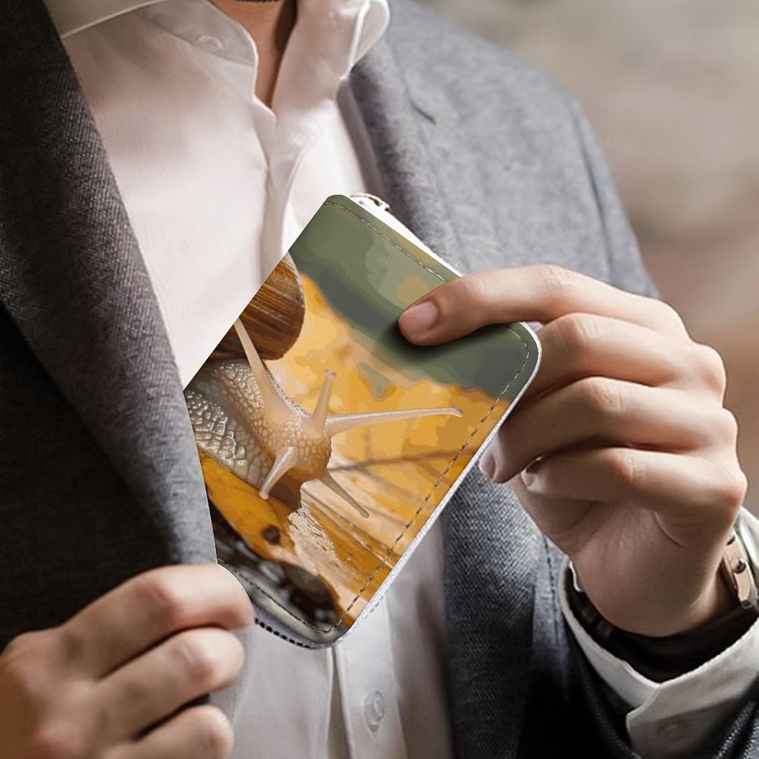 Leather Card Organizer Case Card Wallet Credit Card Holder Snail in Leaves Printed Zipper Card Cases Holder for Women Men
