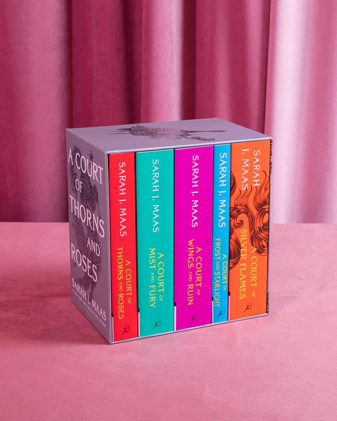 A Court of Thorns and Roses Paperback Box Set (5 books)