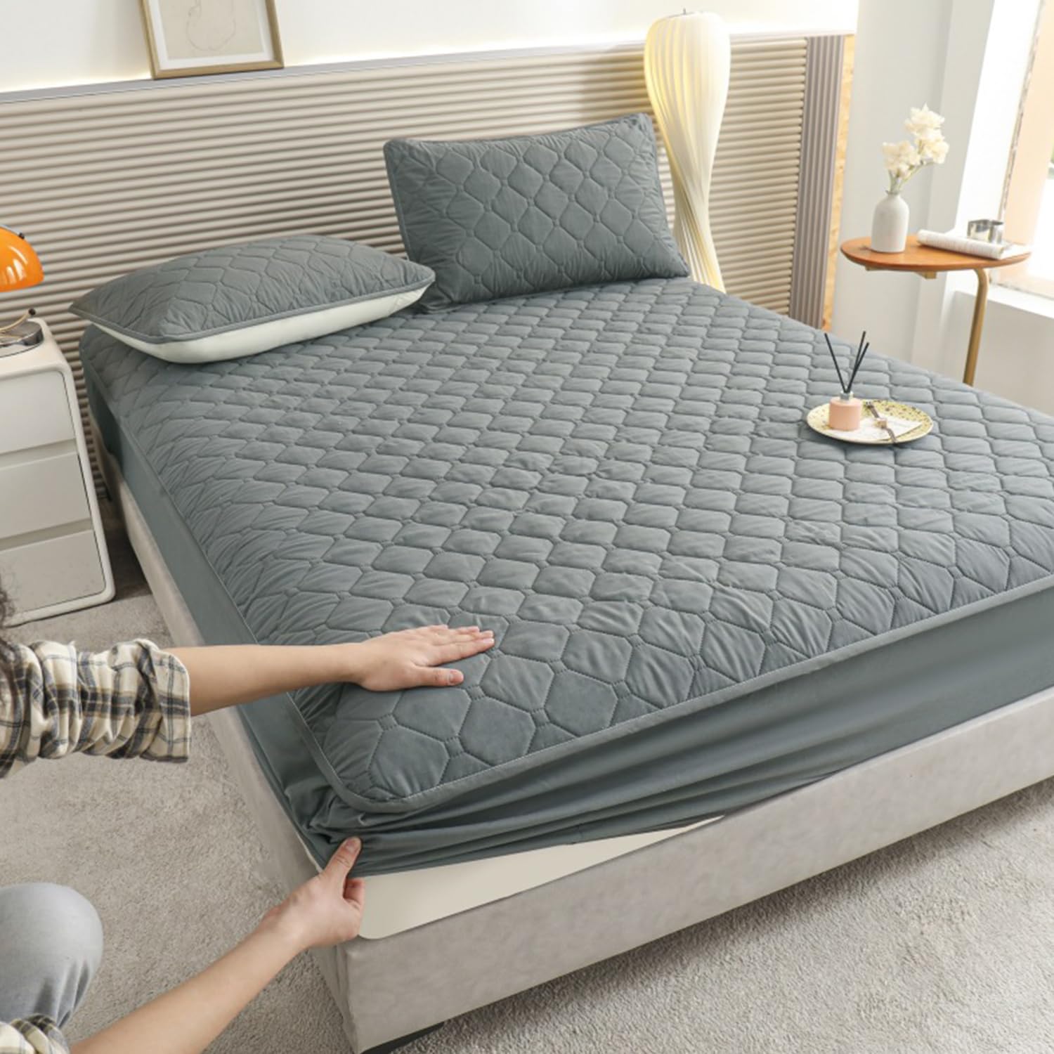 LDLCYCN ,grey2,150 * 200cm/QUEEN, Waterproof Mattress Protector Queen Size Mattress Cover with Elastic Band