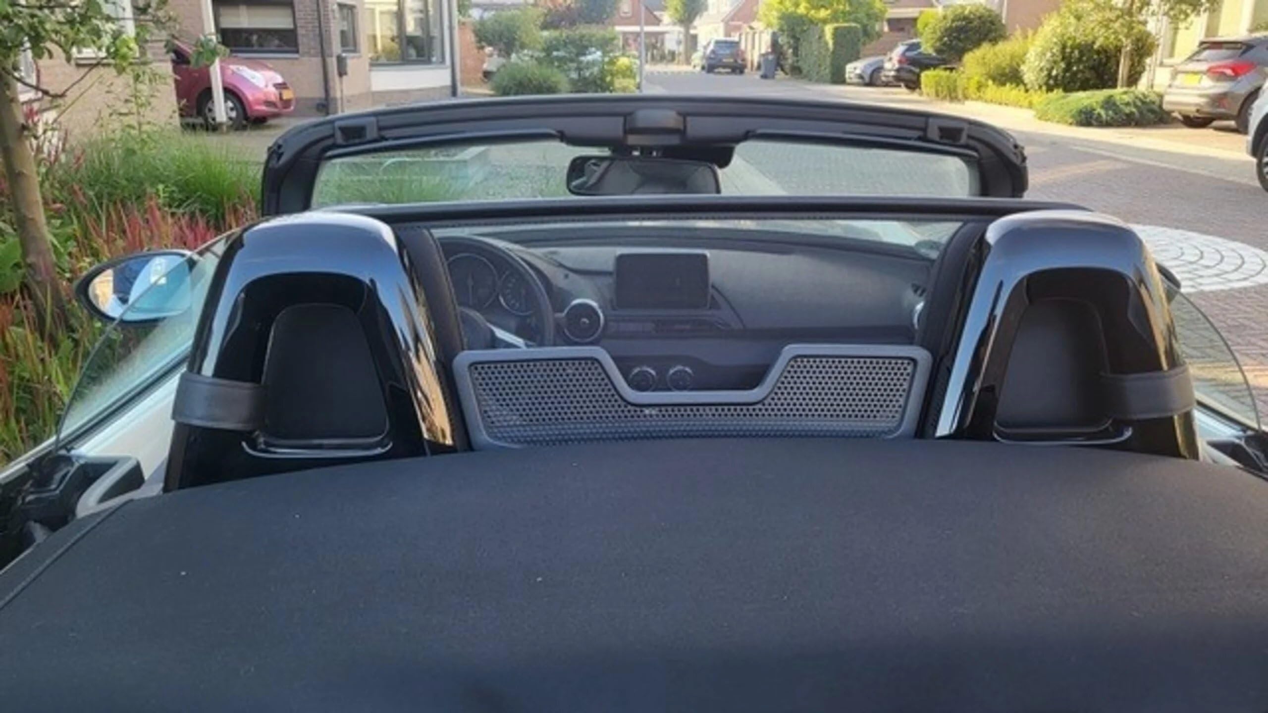 GermanTuningParts Déflecteur de vent pour Mazda MX5 ND (à partir du 2015) - Noir | Filet Anti-Remous Coupe | Déflecteur d'air
