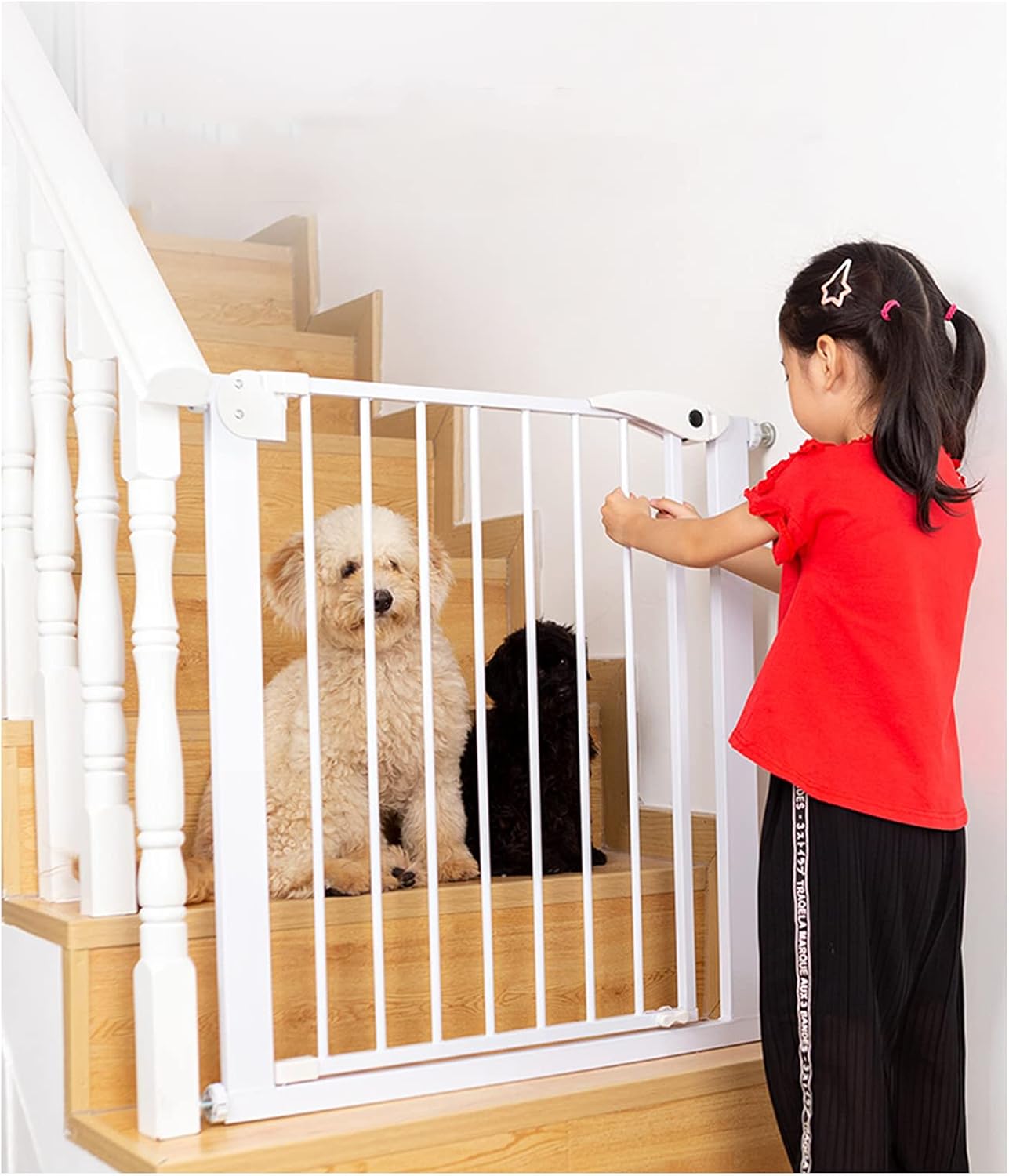 ベビーゲート ペットゲート 階段 ベビーフェンス 突っ張り式 ダブルロック オートクローズ機能 前後開き 赤ちゃんゲート ベビーガード 柵 猫犬用脱走防止柵 180度シャフト 取付簡単 片手操作 延長幅 66 Off