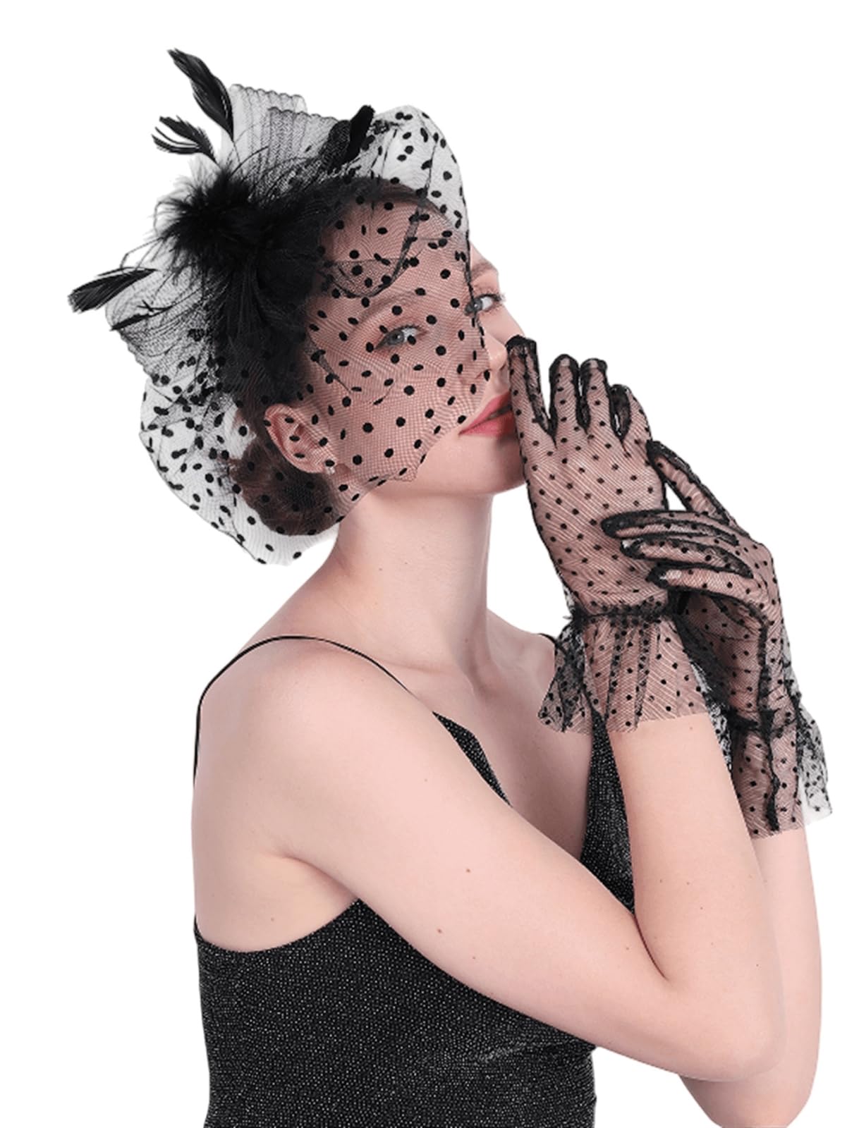 Chapeau fascinator noir a pois pour briller au grand prix de Diane et mariages chic