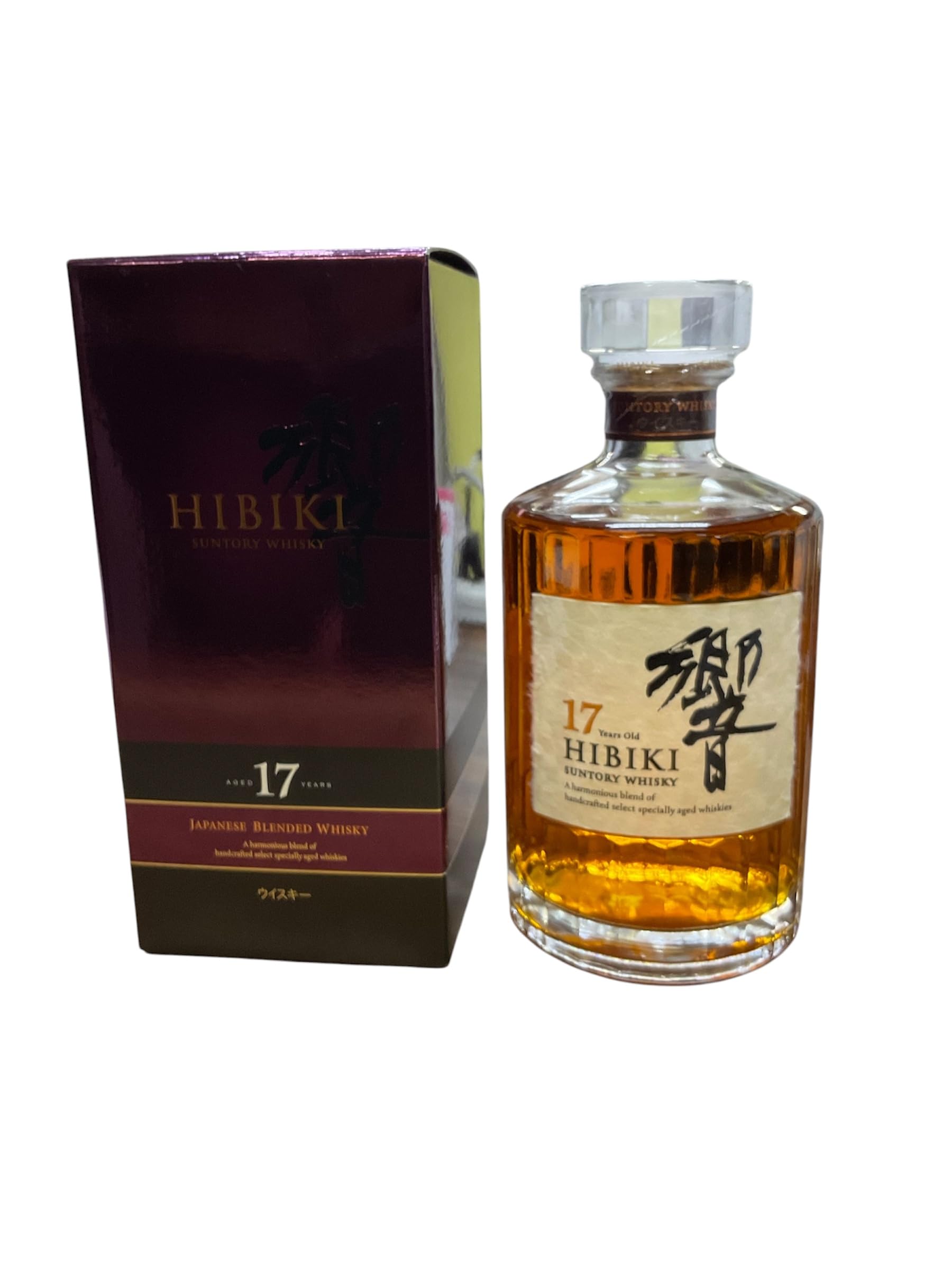 Amazon.co.jp: サントリー 響 17年 ギフトボックス 700ml 1本 : 食品