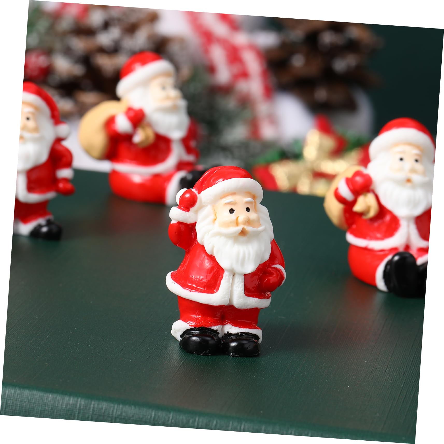OUNONA 12 Pezzi Statuine di Babbo Natale in Resina Decorazioni Natalizie Miniature Natalizie Ornamenti Natalizi per Micro Paesaggi da Collezione in Miniatura Stile Casuale