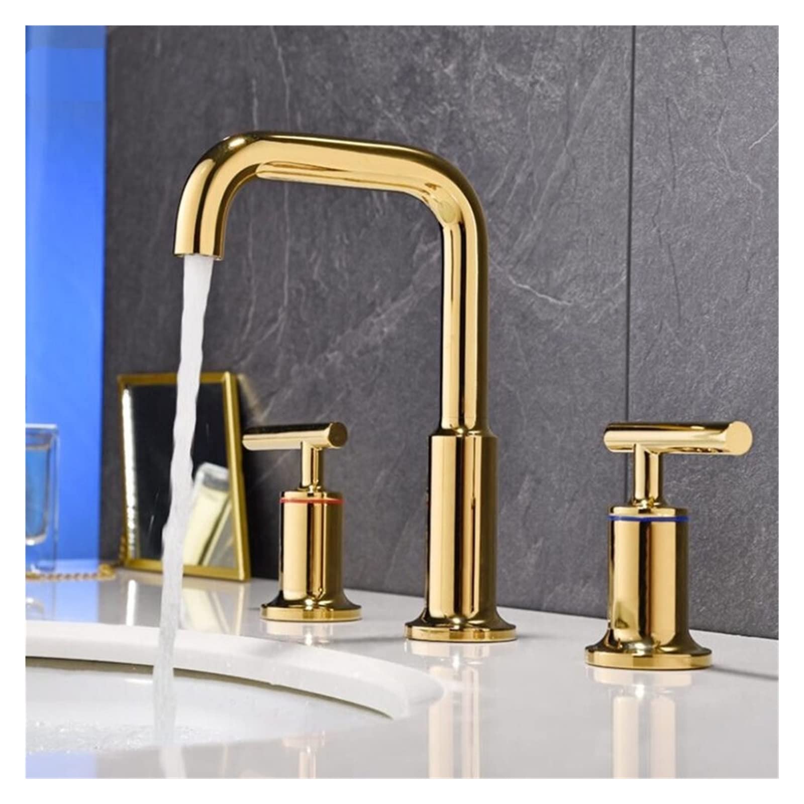Robinet de lavabo anti-traces or mat pour nettoyer moins et décorer mieux