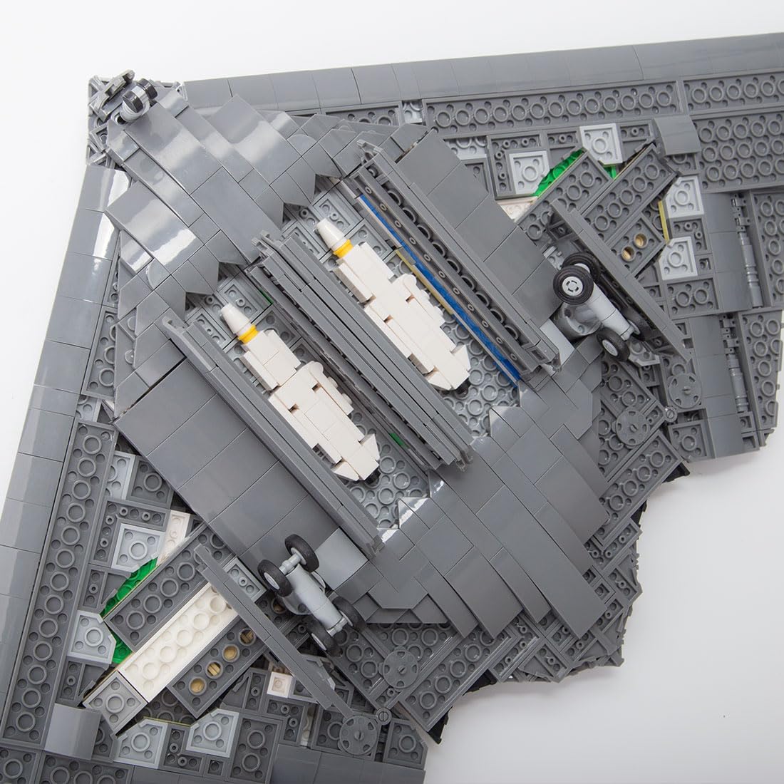B-2 Bomber zestaw klocków zaciskowych, model samolotu wojskowego, zabawka z bronią 1:70, model sił powietrznych dla dorosłych i kolekcjonerów (2063 części)