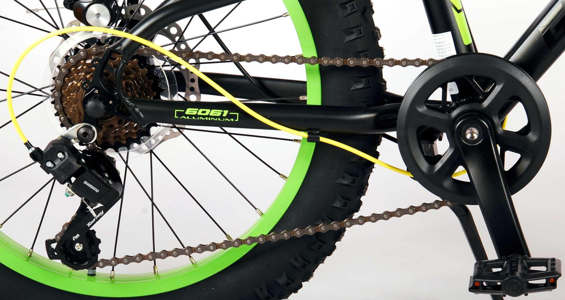 Bicicleta de montaña para niños de 20 pulgadas, incluye 6 velocidades y 2 frenos de mano, color amarillo y verde