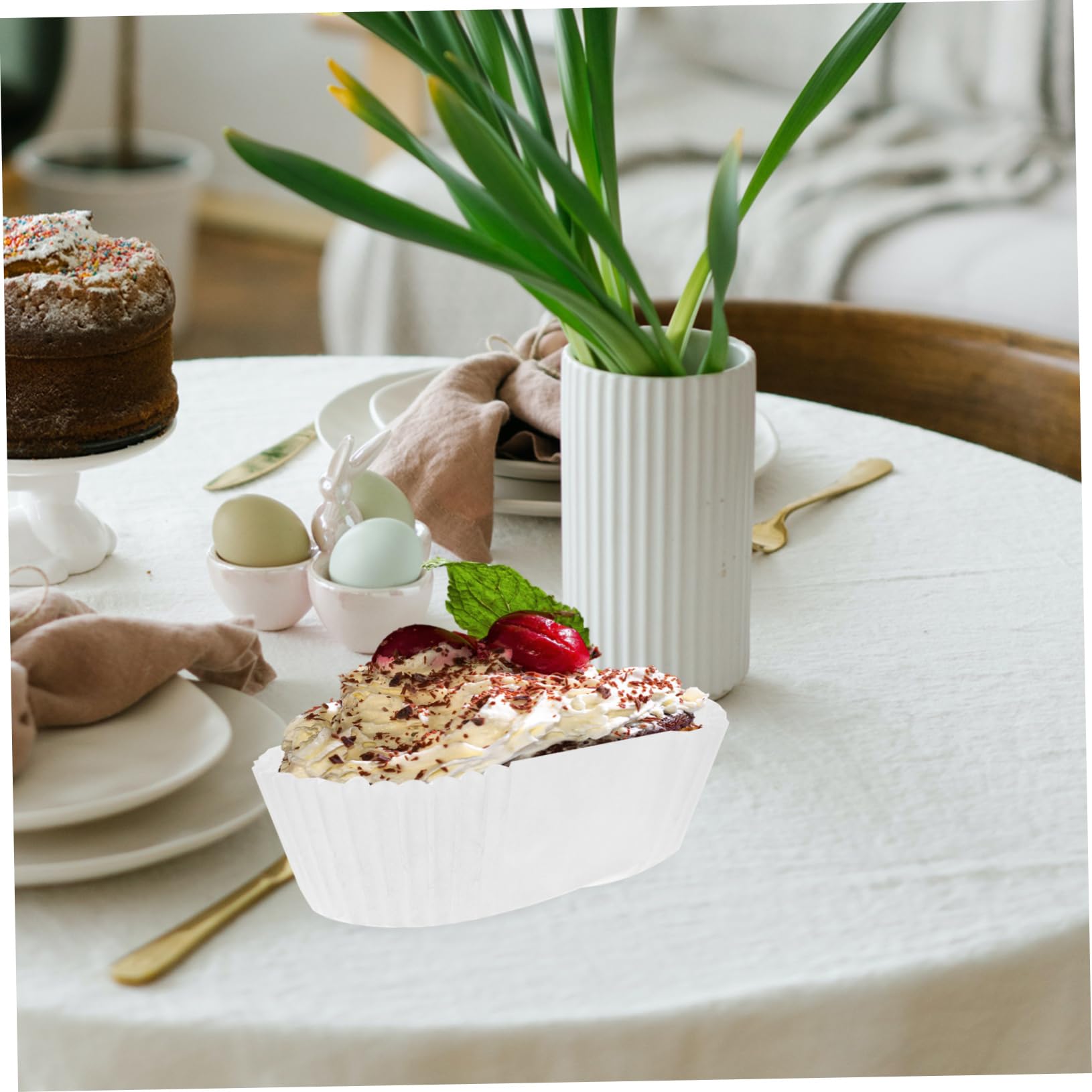 Cabilock 4 Stück Backförmchen aus Papier Cupcake-Tabletts quadratische Muffinförmchen ovale Backförmchen hochzeitsdeko hochzeitsdeco Ovaler Kuchen-Pappbecher fettdichte Muffinförmchen Weiß