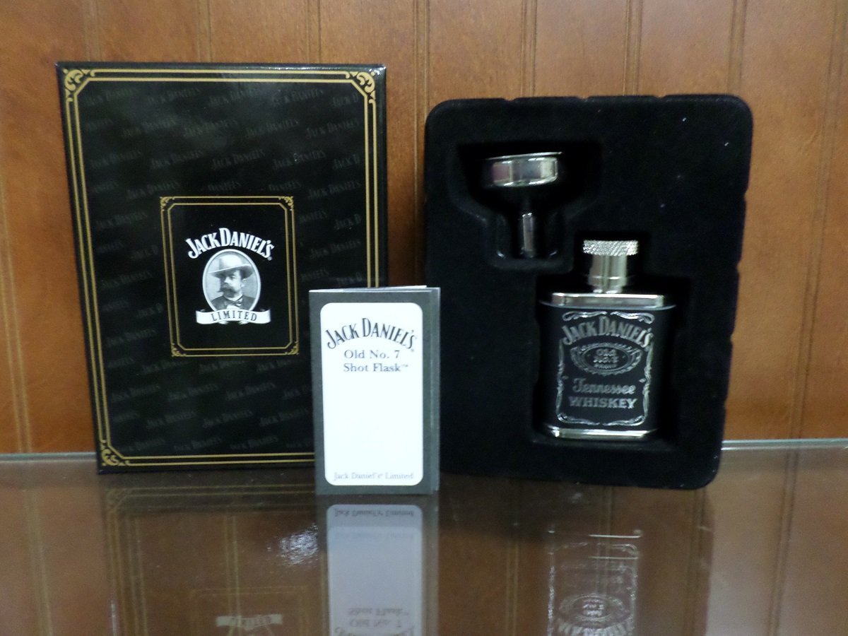 Amazon.com | Jack Daniels Shot Flask Old No. 7 Leather Tennessee