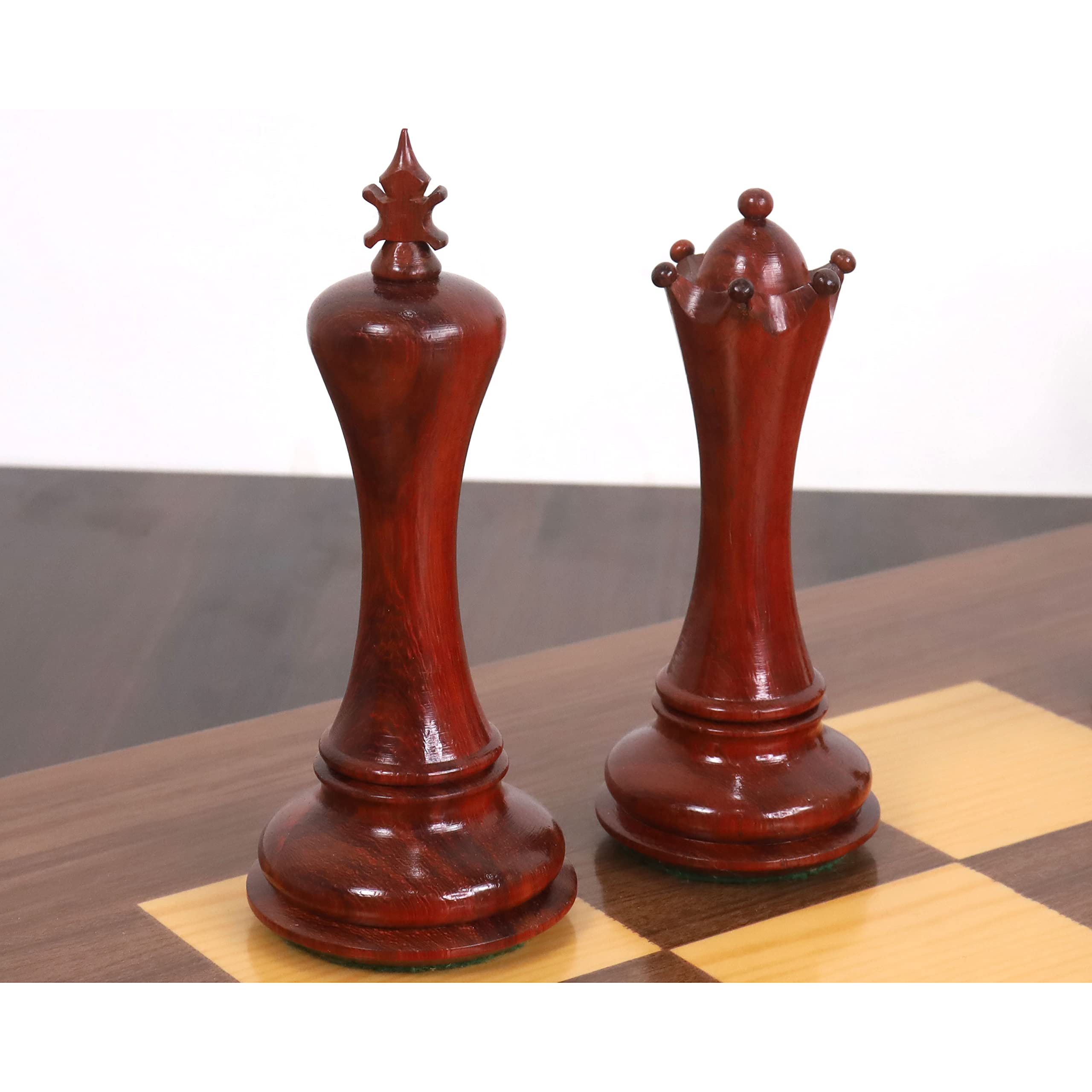Royal Chess Mall - 11,7 cm Avant Garde Luxus Staunton Schachfiguren nur Set - dreifach beschwert - Knospe Palisander & Buchsbaum