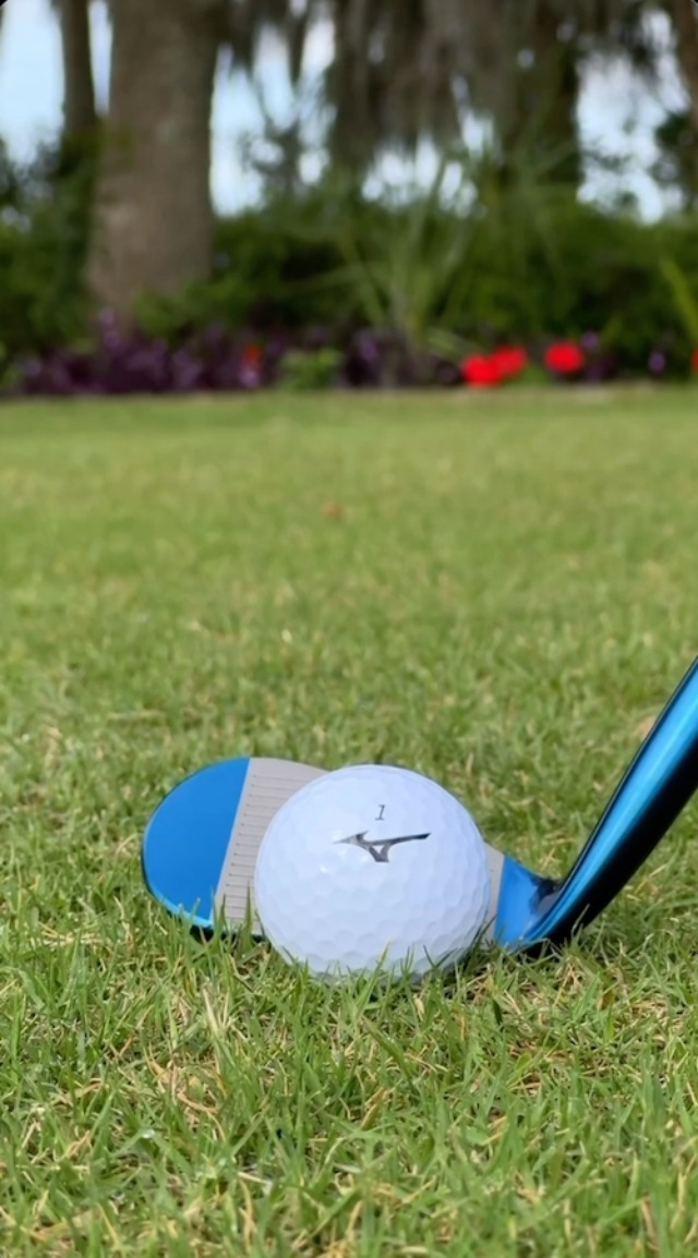 Amazon.com : Mizuno T24 Blue Ion Wedge | 58 Degrees / 08 Bounce