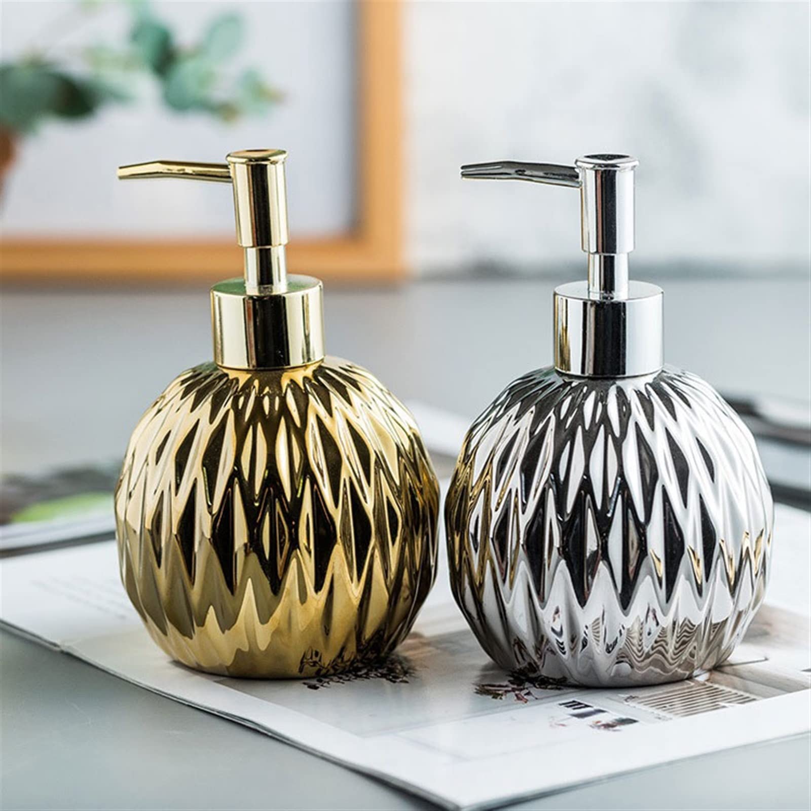 Dispenser per Doccia, Dispenser di Sapone di Alta qualità da 400 ml, flacone Multifunzionale in Ceramica con Due Scomparti, per Cucina e Bagno, Shampoo, Gel e lozione (Colore: Argento)