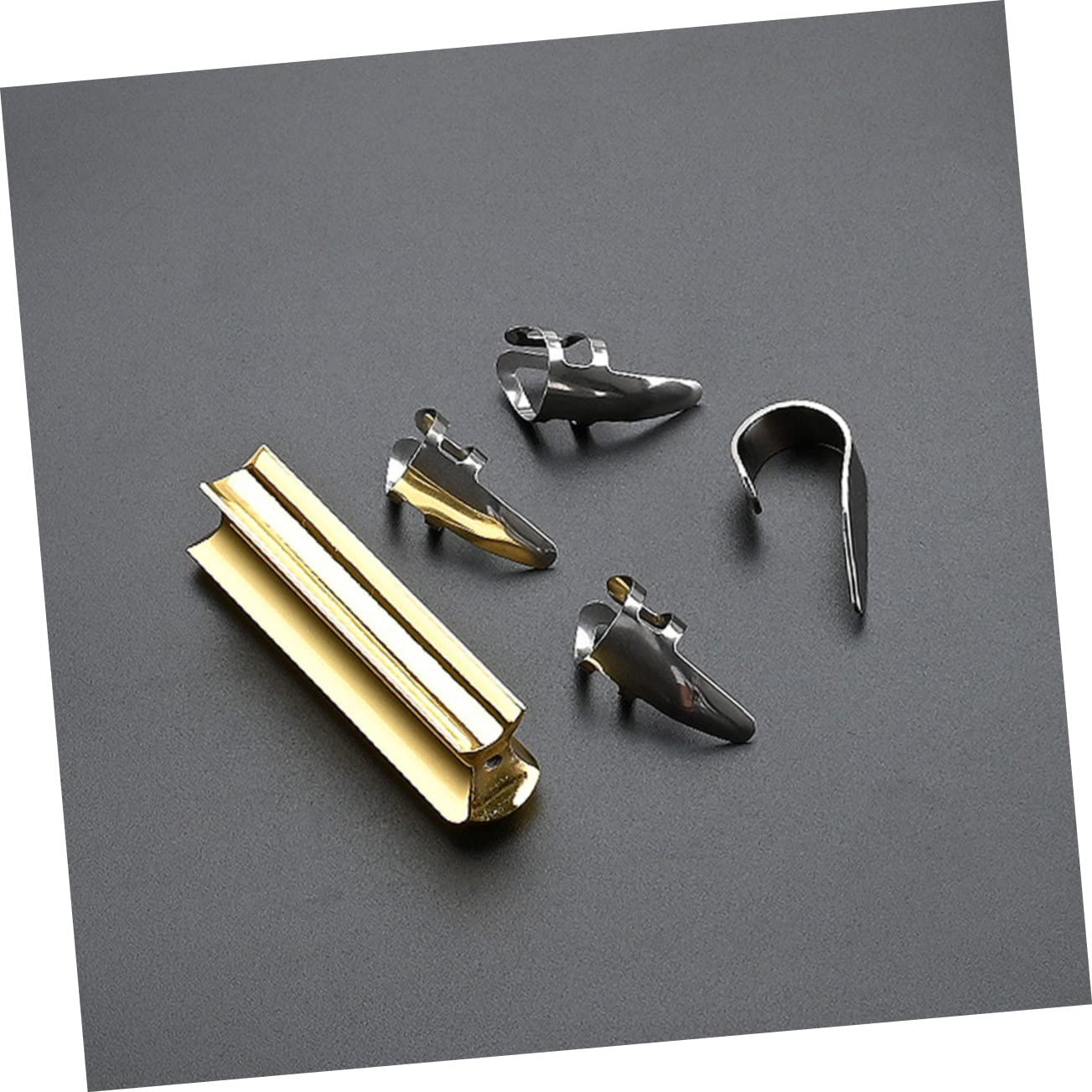 Toyvian 3sets Plettri e Slide Metallo Per Chitarra Accessori Pratici Per Chitarra Elettrica e Acustica Design Compatto e Versatile Suono Brillante Per Musicisti Di Tutti