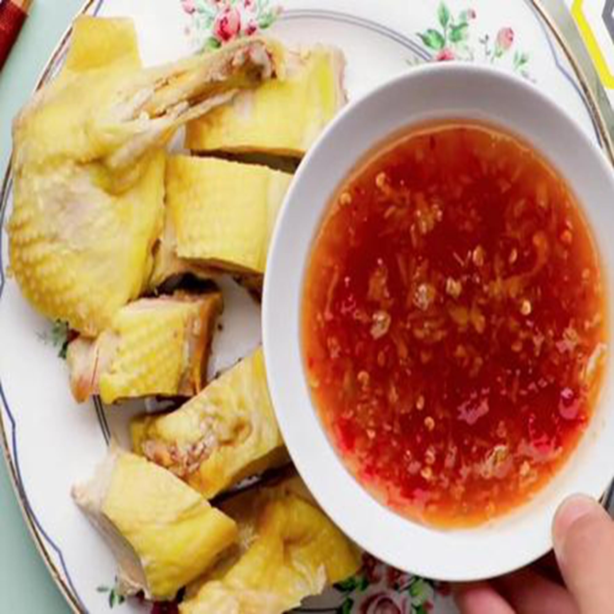 YIJIA | Aroy-D Salsa Chili Dulce para Rollitos y Carnes 720ml - Un auténtico indispensable de la cocina tailandesa